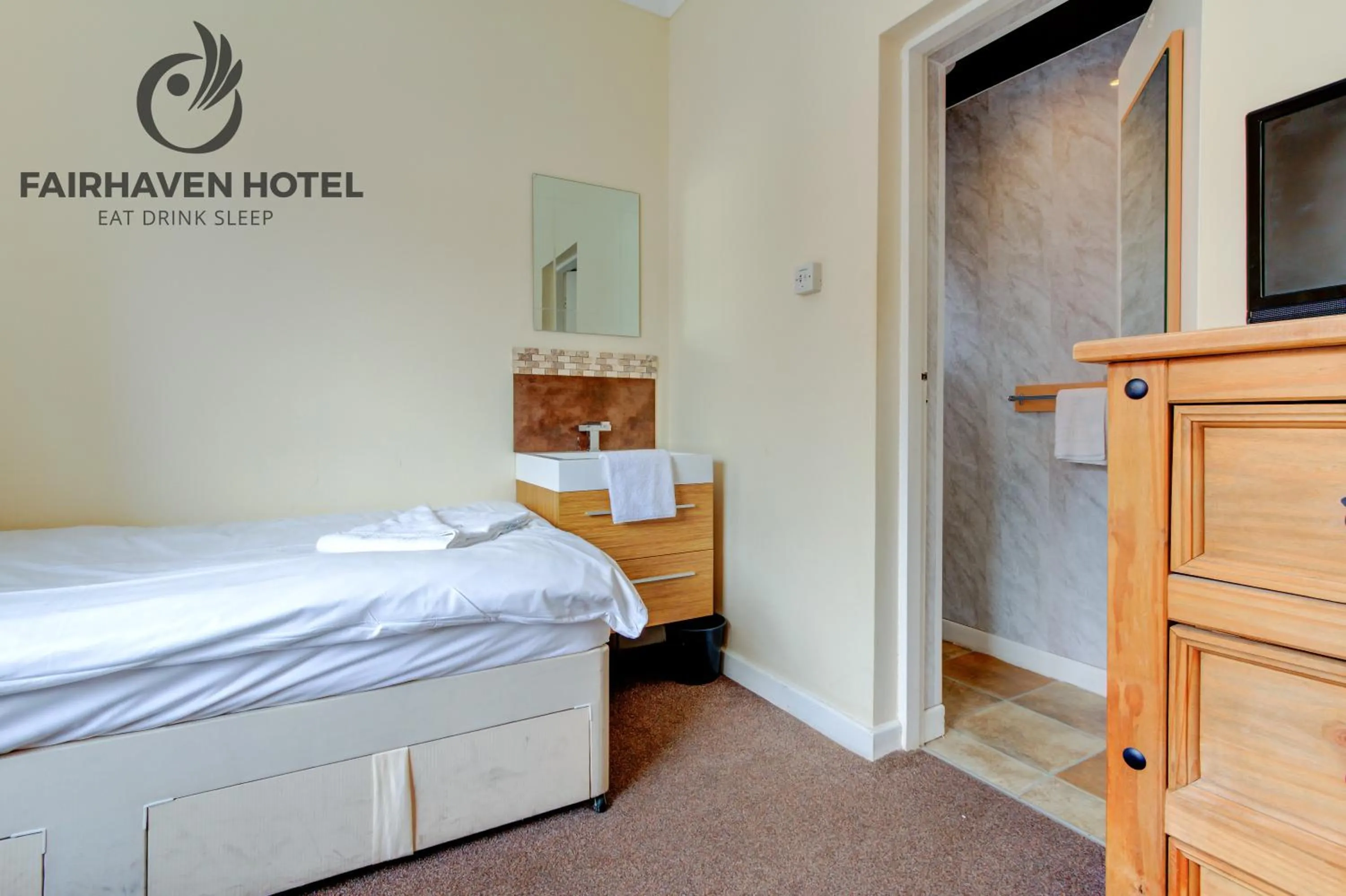 Bed in Fairhaven Hotel