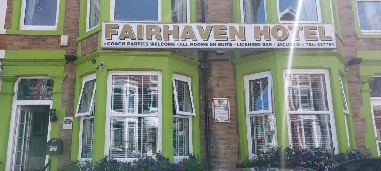 Facade/entrance in Fairhaven Hotel