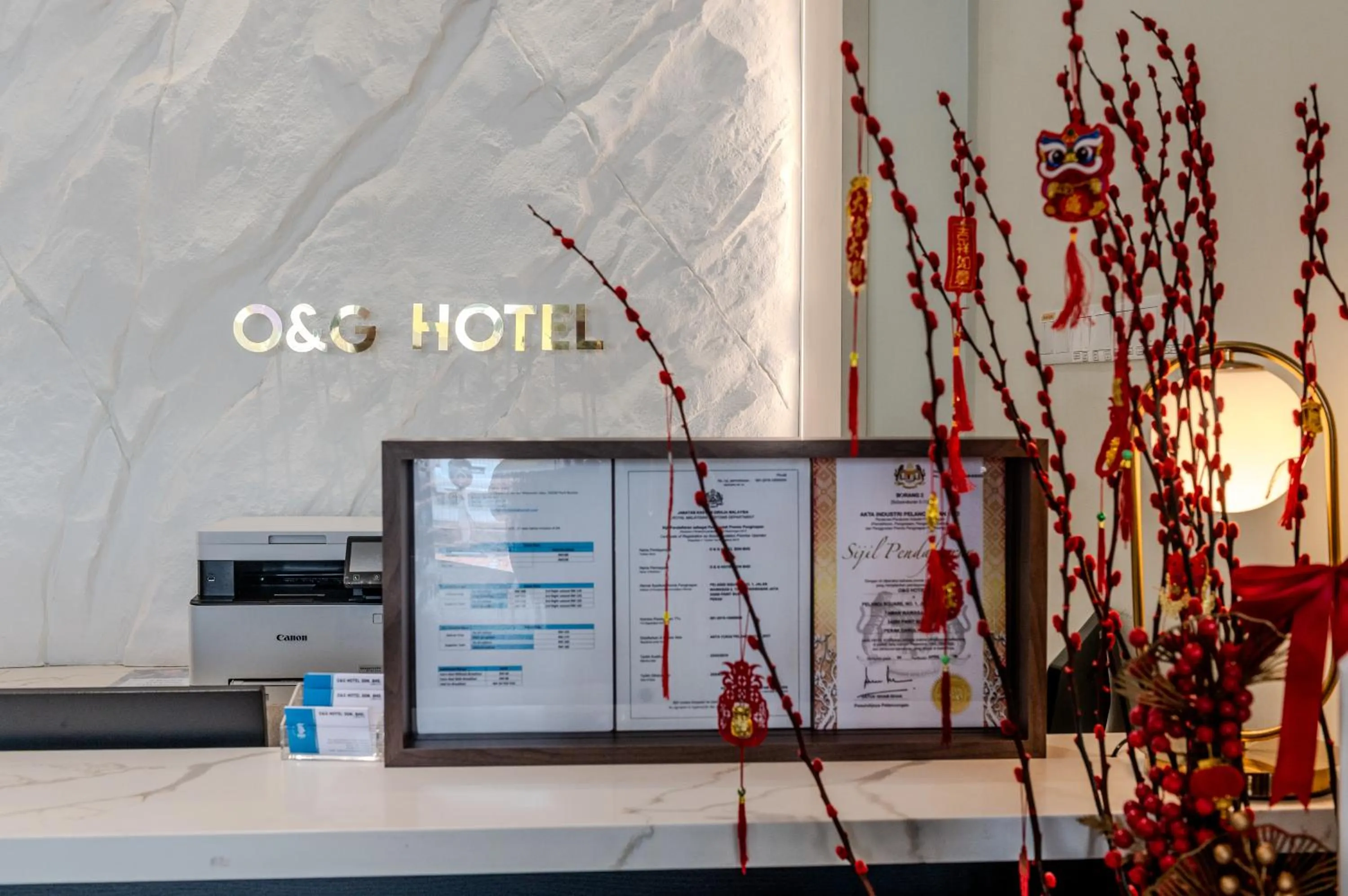 Property logo or sign in O&G Hotel Parit Buntar