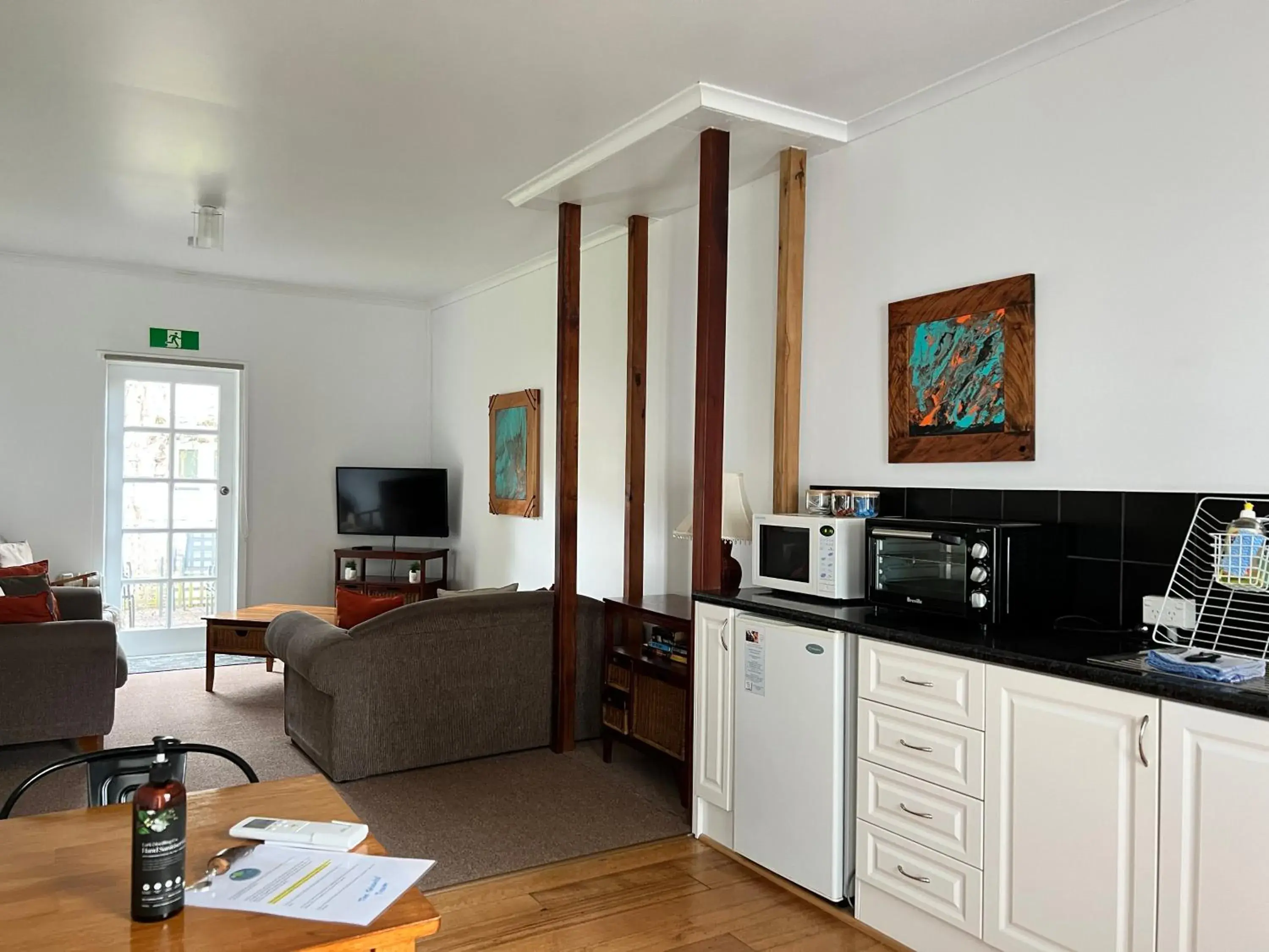 Two-Bedroom Townhouse in Giants Table and Cottages Two-Bedroom Townhouse in Giants Table and Cottages