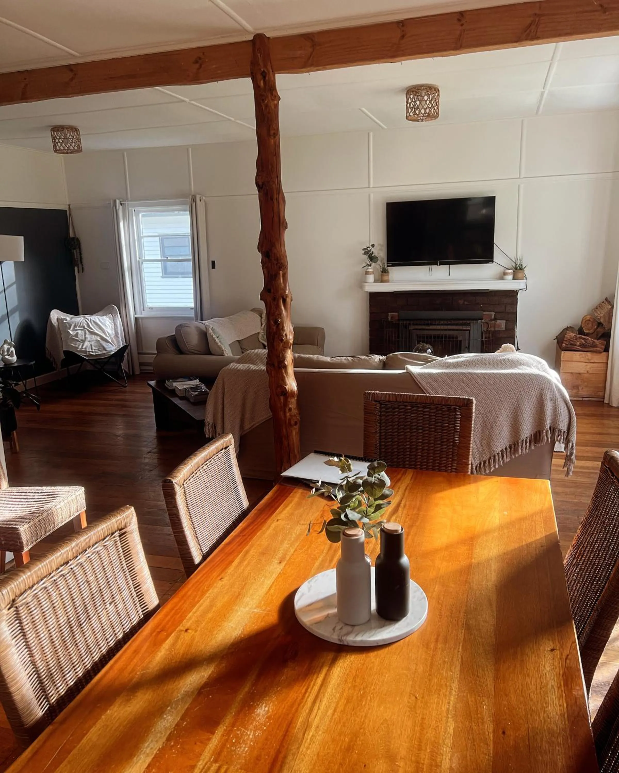 Giants Table and Cottages