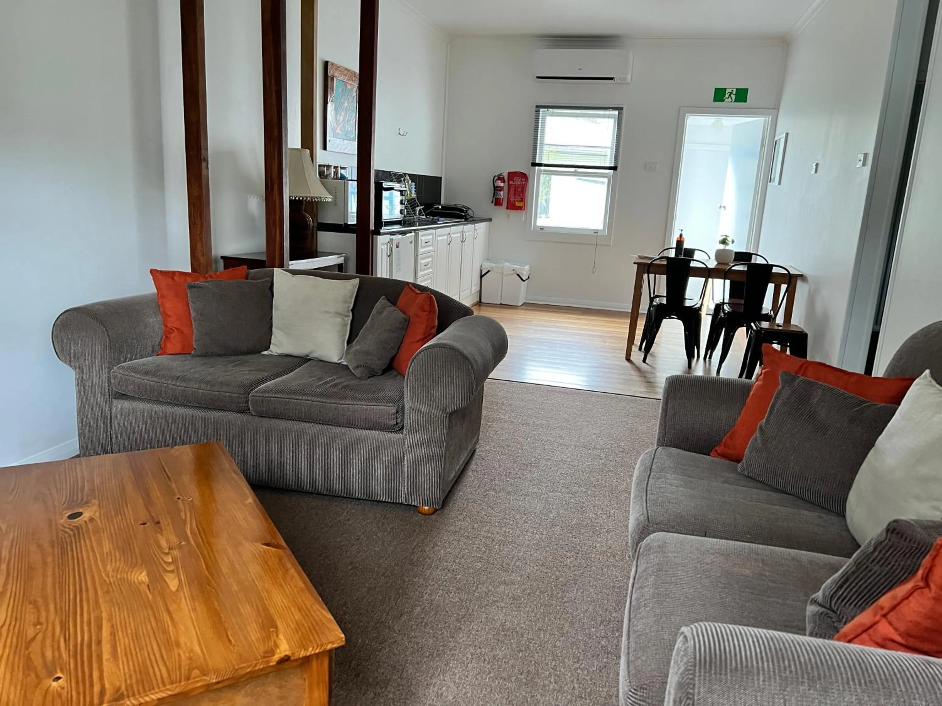 Giants Table and Cottages