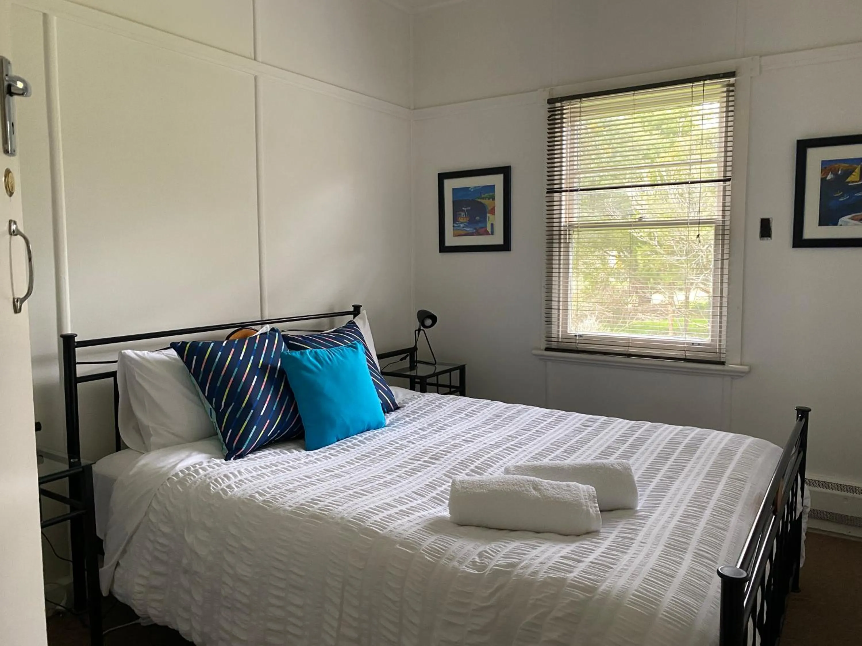 Bed in Giants Table and Cottages