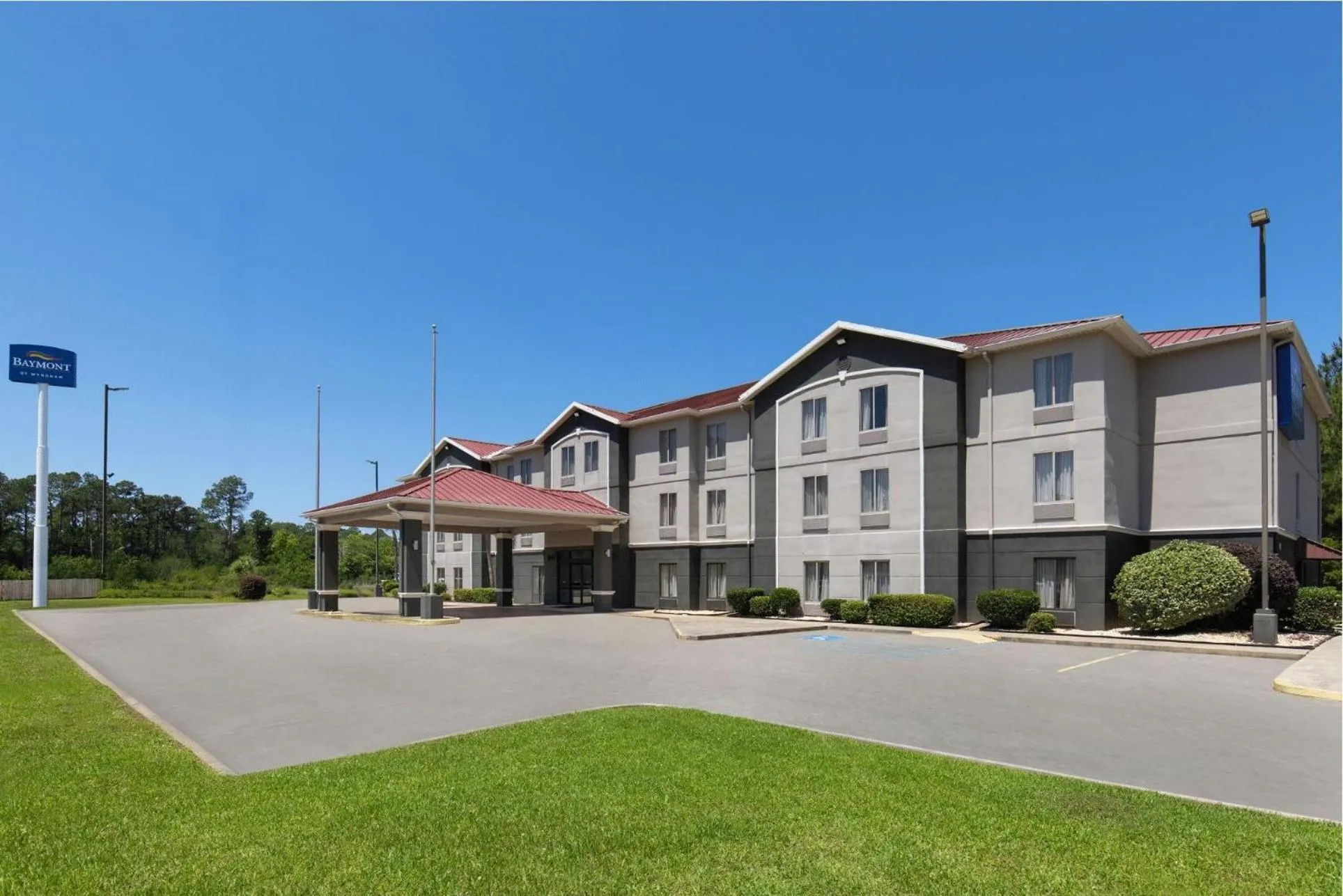 Property building in Baymont by Wyndham Moss Point Pascagoula