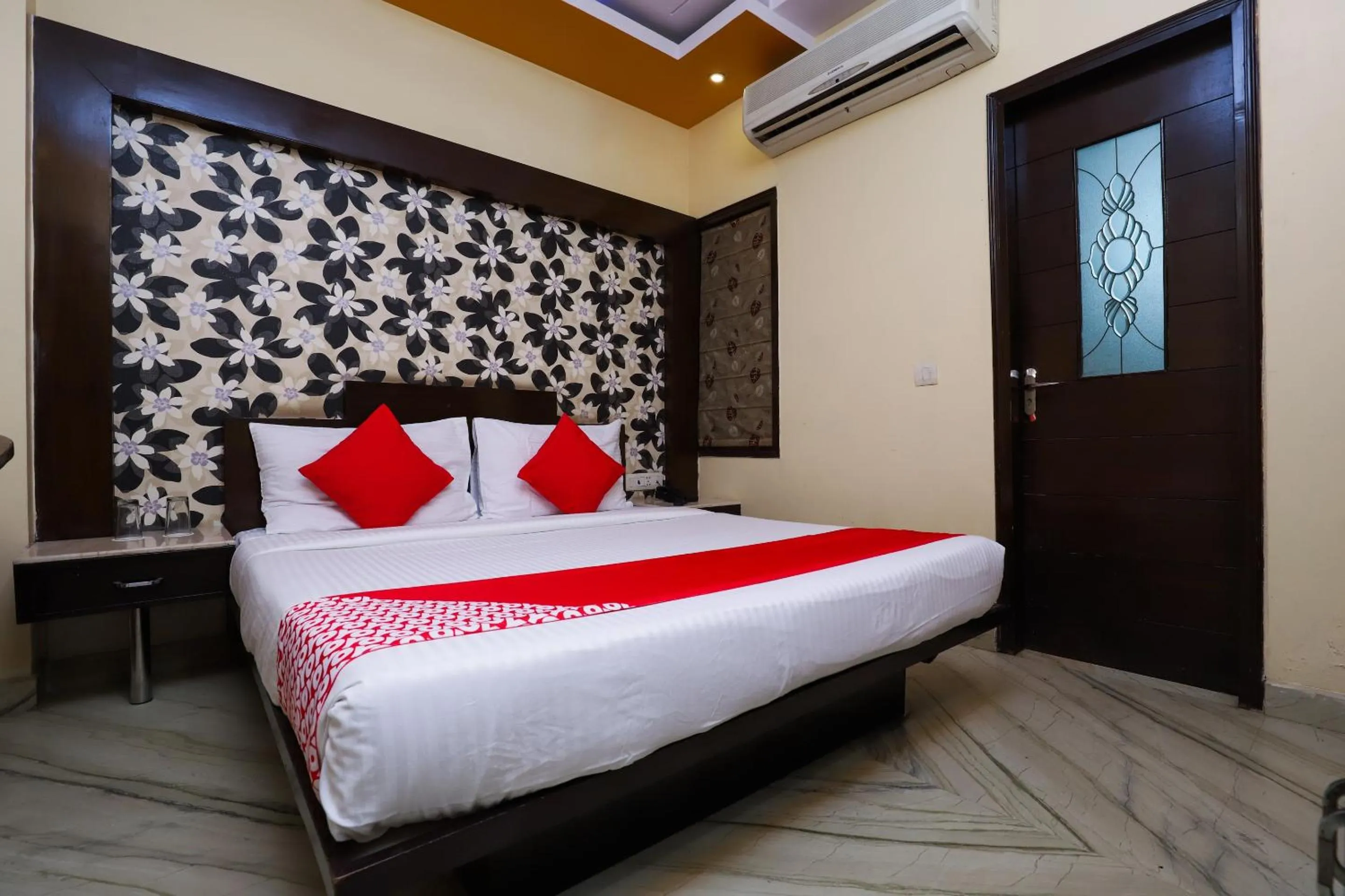 Bedroom, Bed in Super Hotel O J P Inn Near Patel Nagar Metro Station