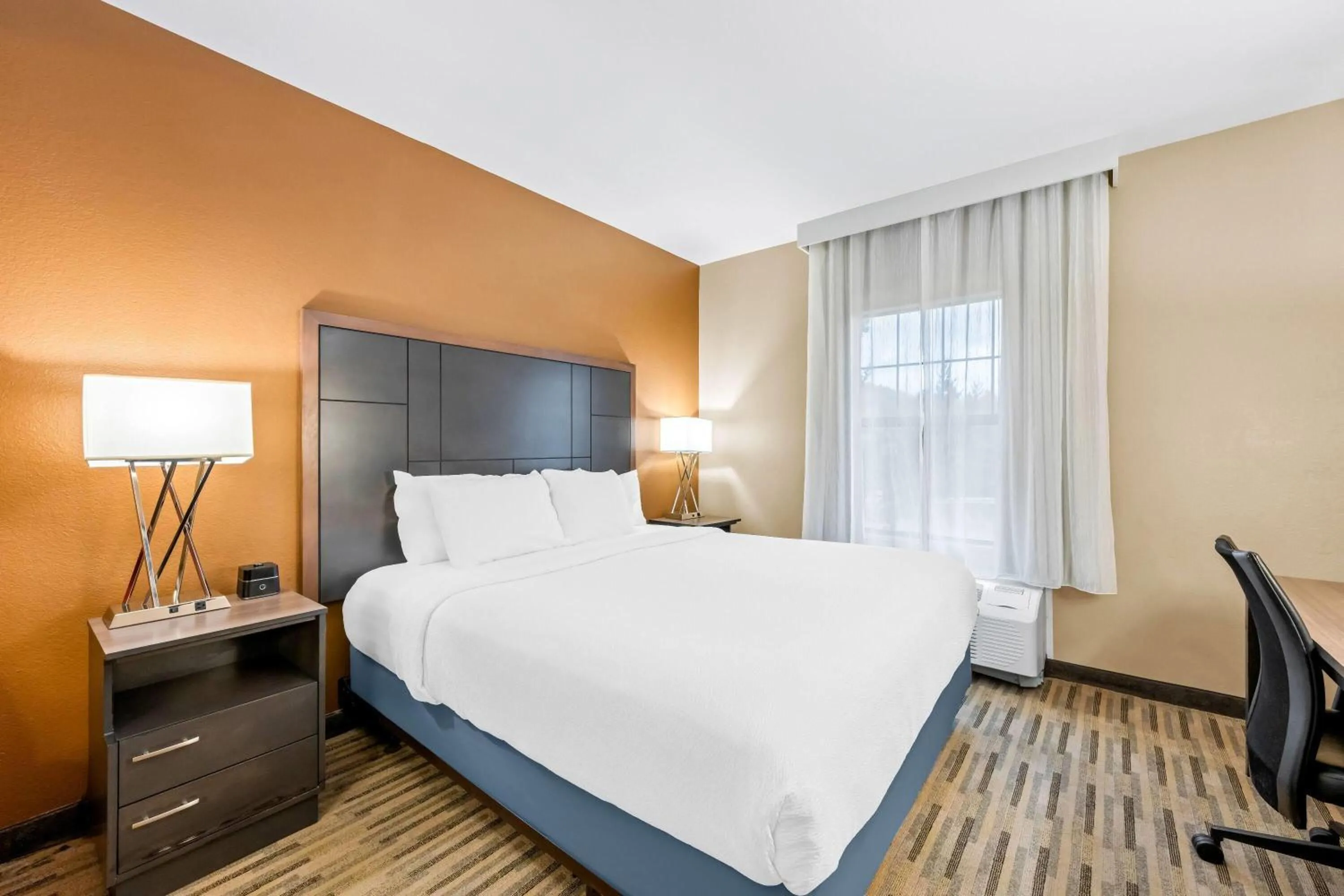 Bed in La Quinta by Wyndham Boone