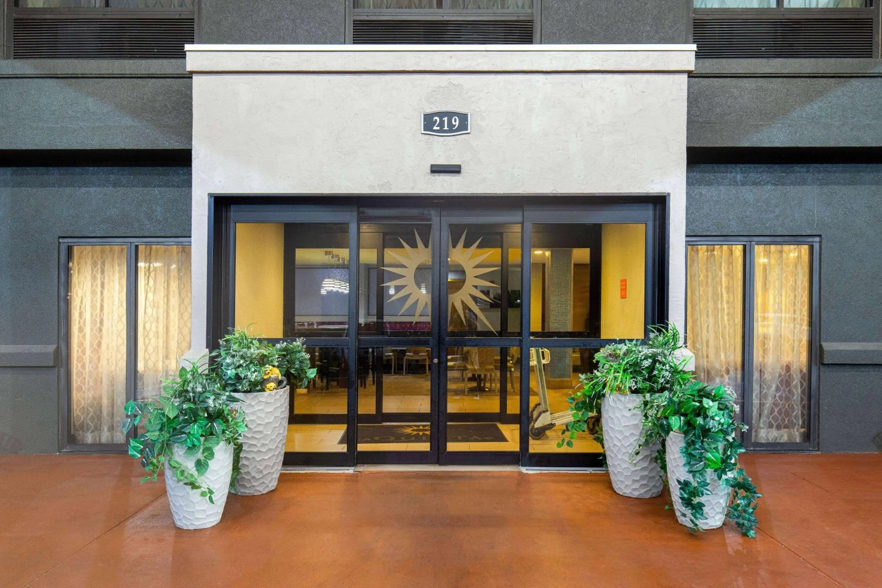 Property building in La Quinta Inn by Wyndham Pigeon Forge-Dollywood