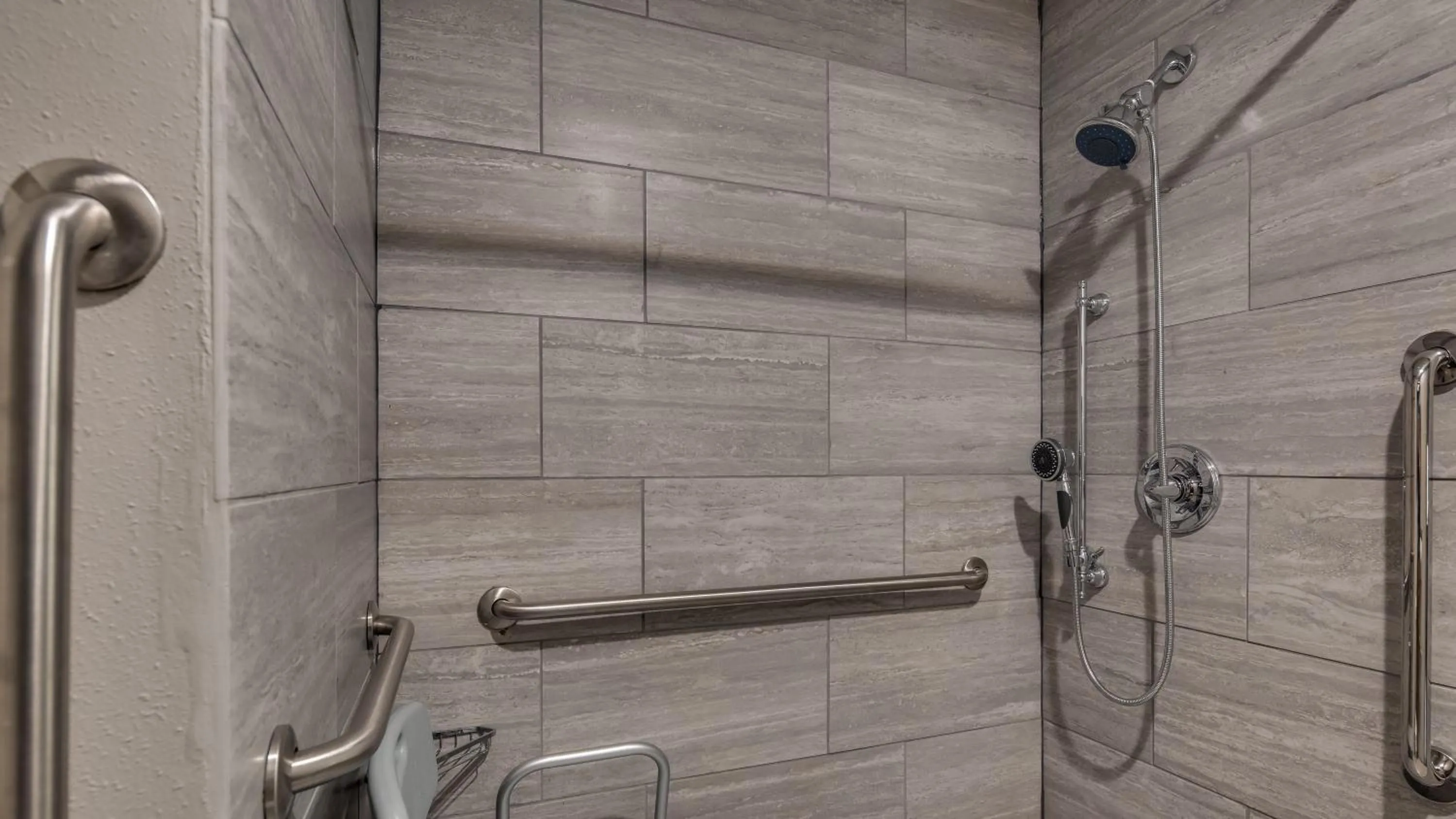 Bathroom in Best Western Huntsville