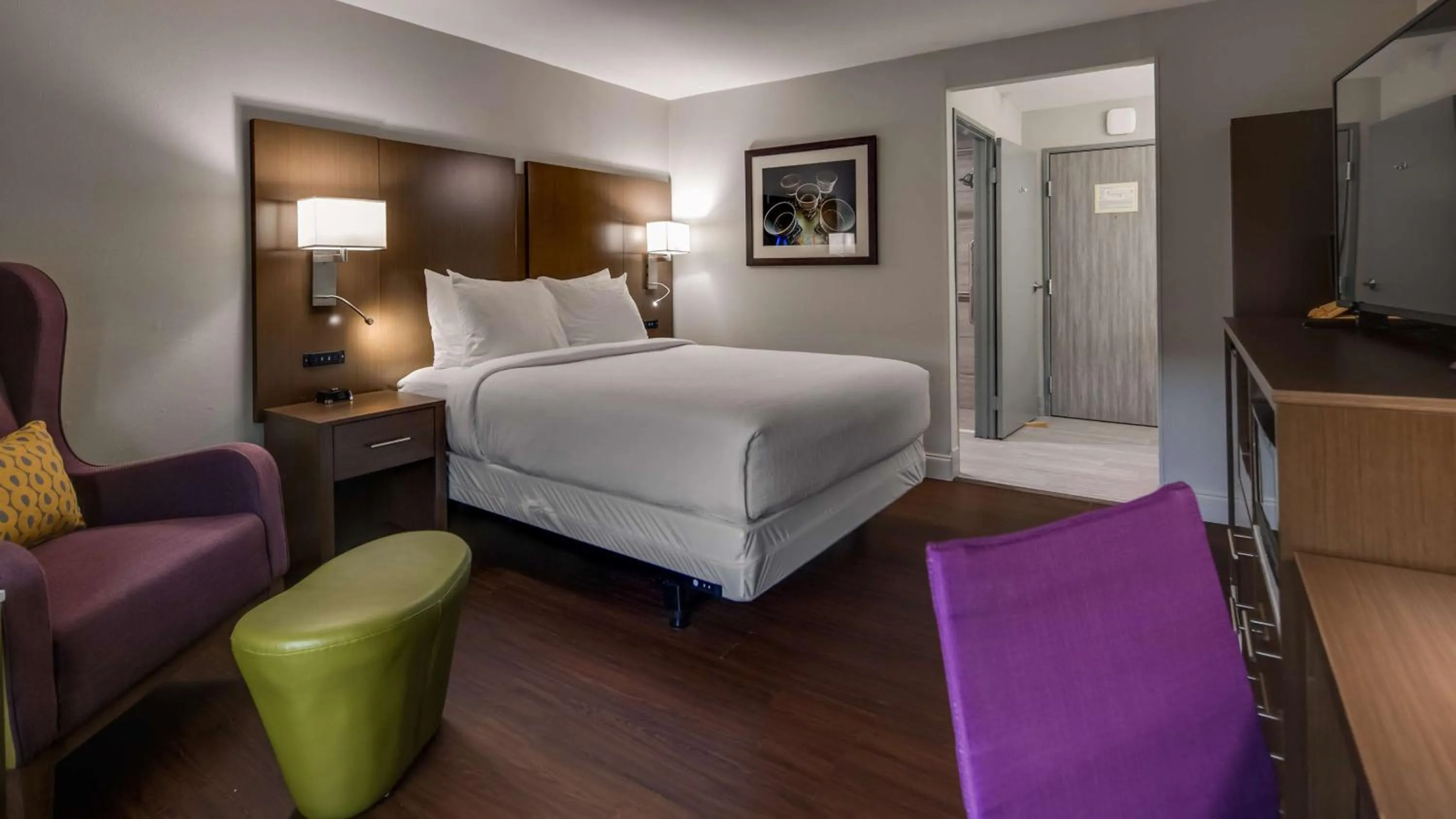 Photo of the whole room, Bed in Best Western Huntsville