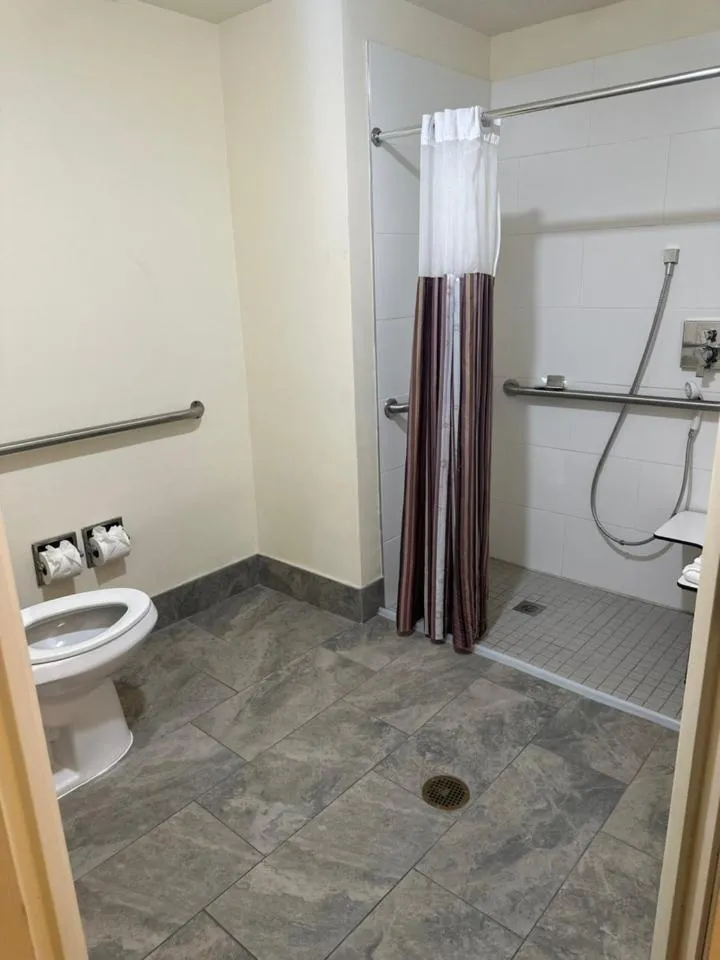 La Quinta Inn & Suites by Wyndham Sawgrass