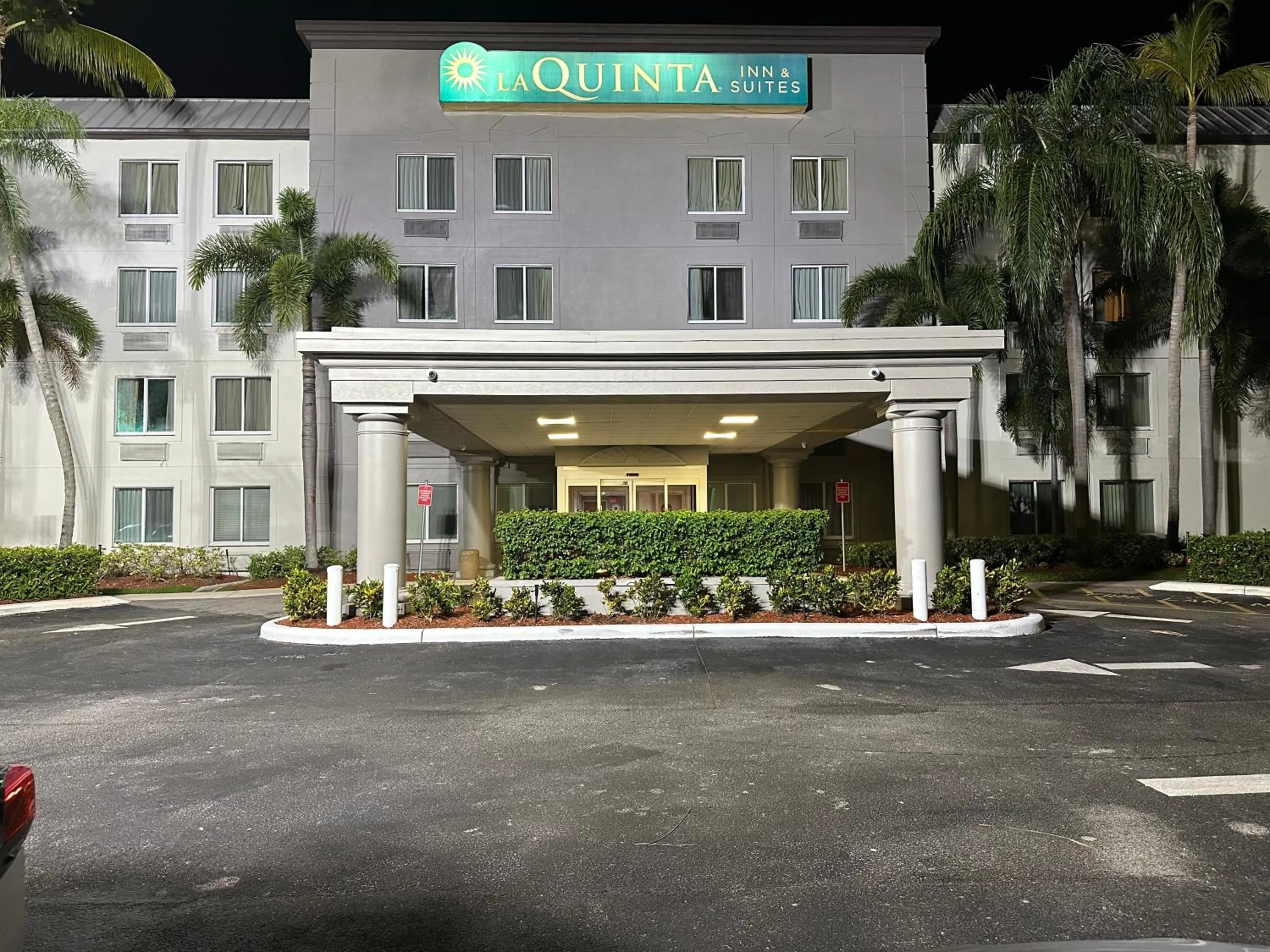 La Quinta Inn & Suites by Wyndham Sawgrass