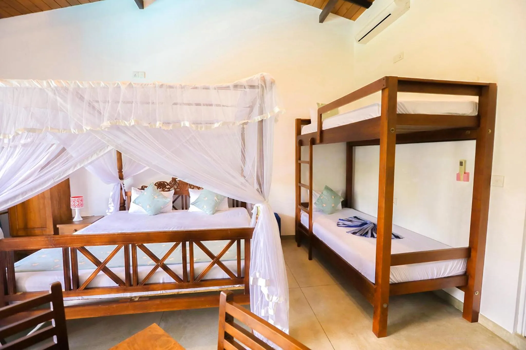 Bed in Casa Samaya Chill Bay Weligama