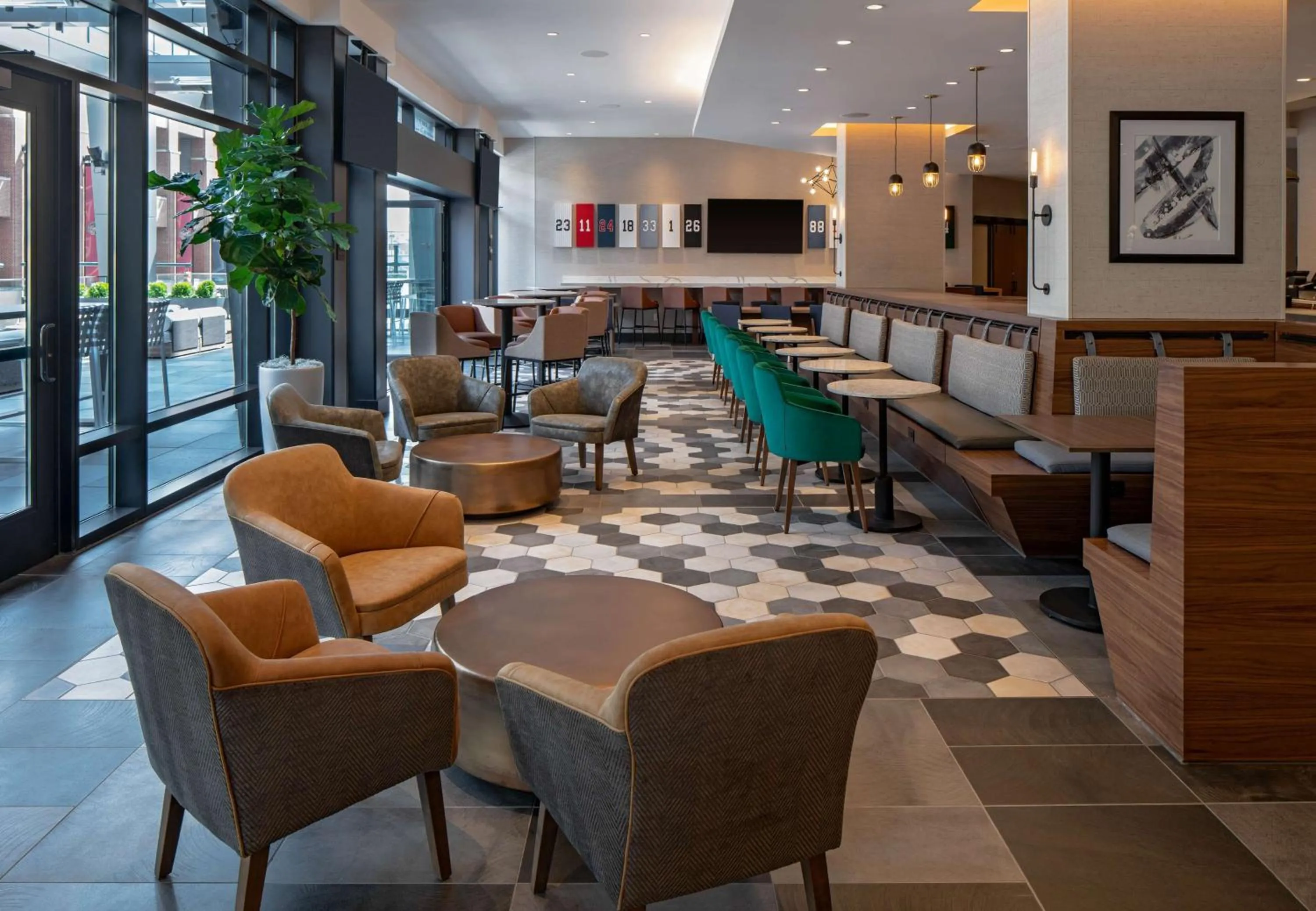 Lounge or bar in Hyatt Place Indianapolis Downtown