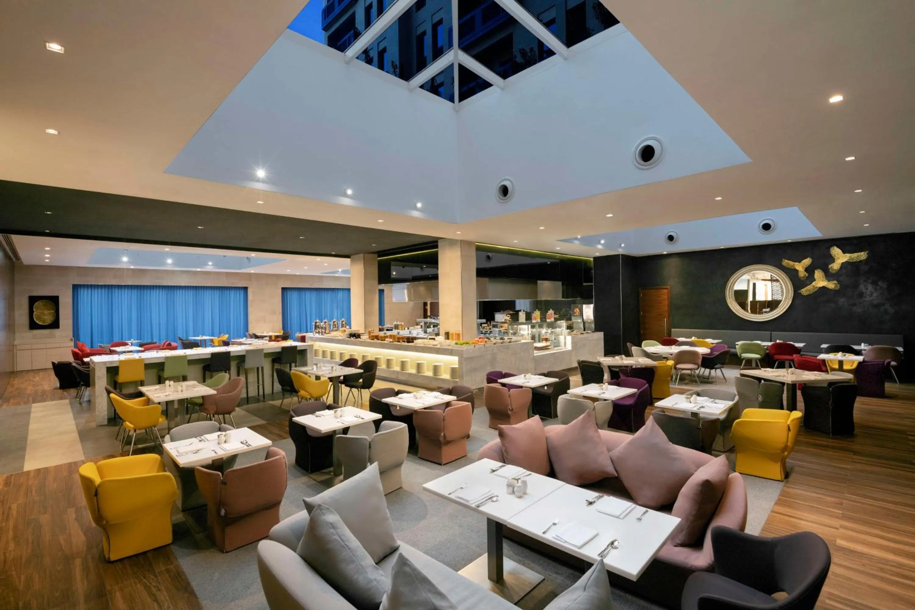 Restaurant/places to eat in Hyatt Place Dubai Wasl District