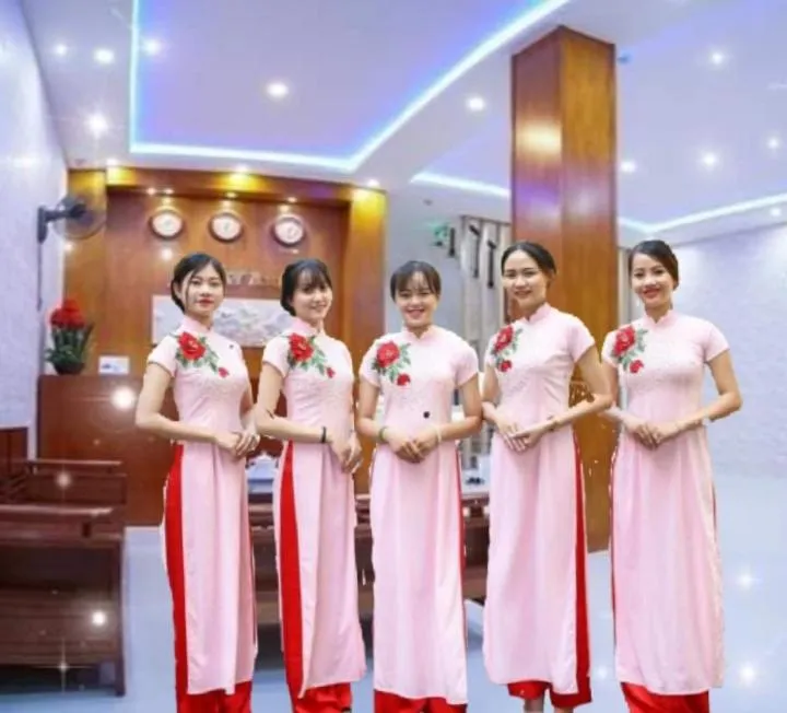 Staff in Jupiter Hotel