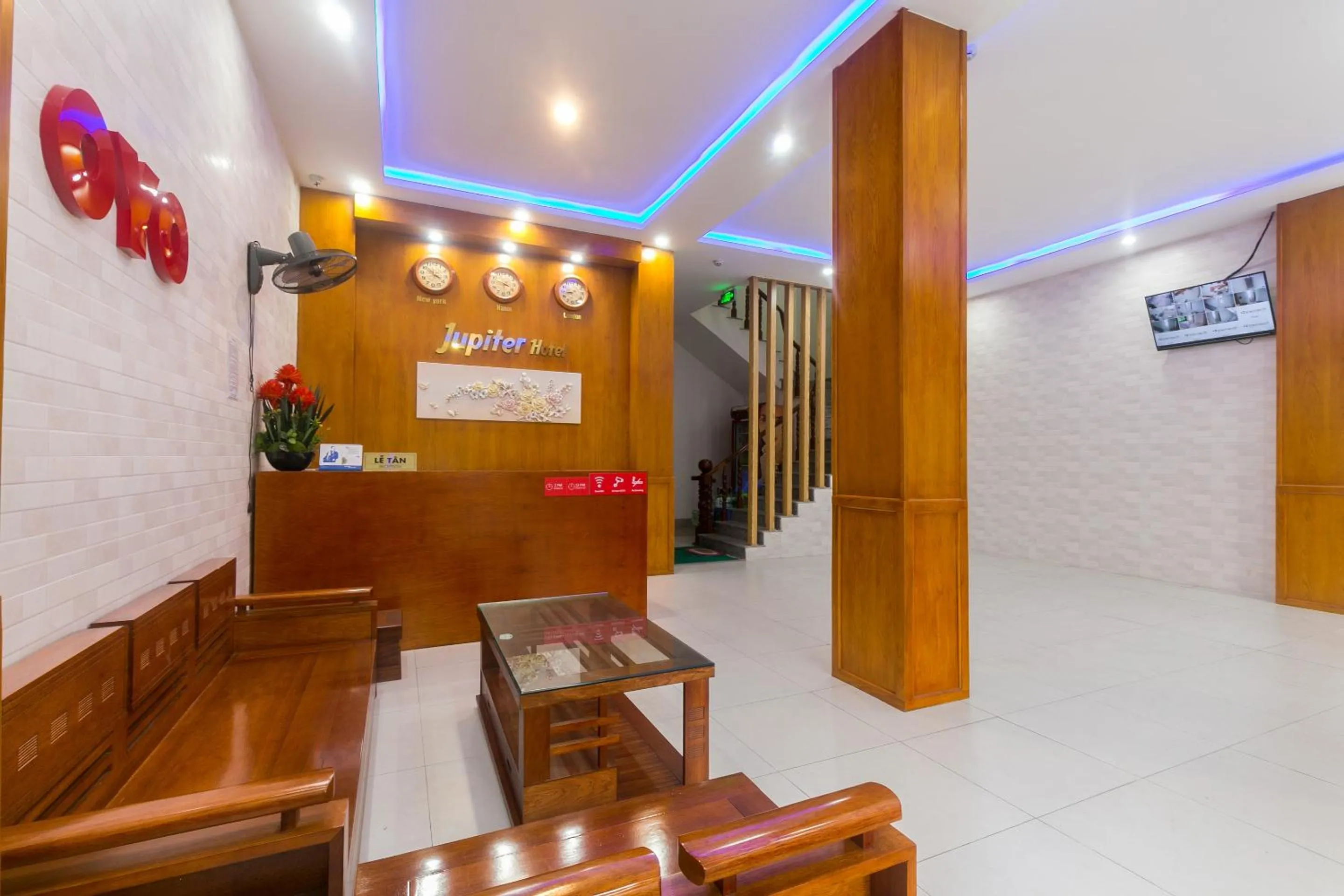 Lobby or reception in Jupiter Hotel