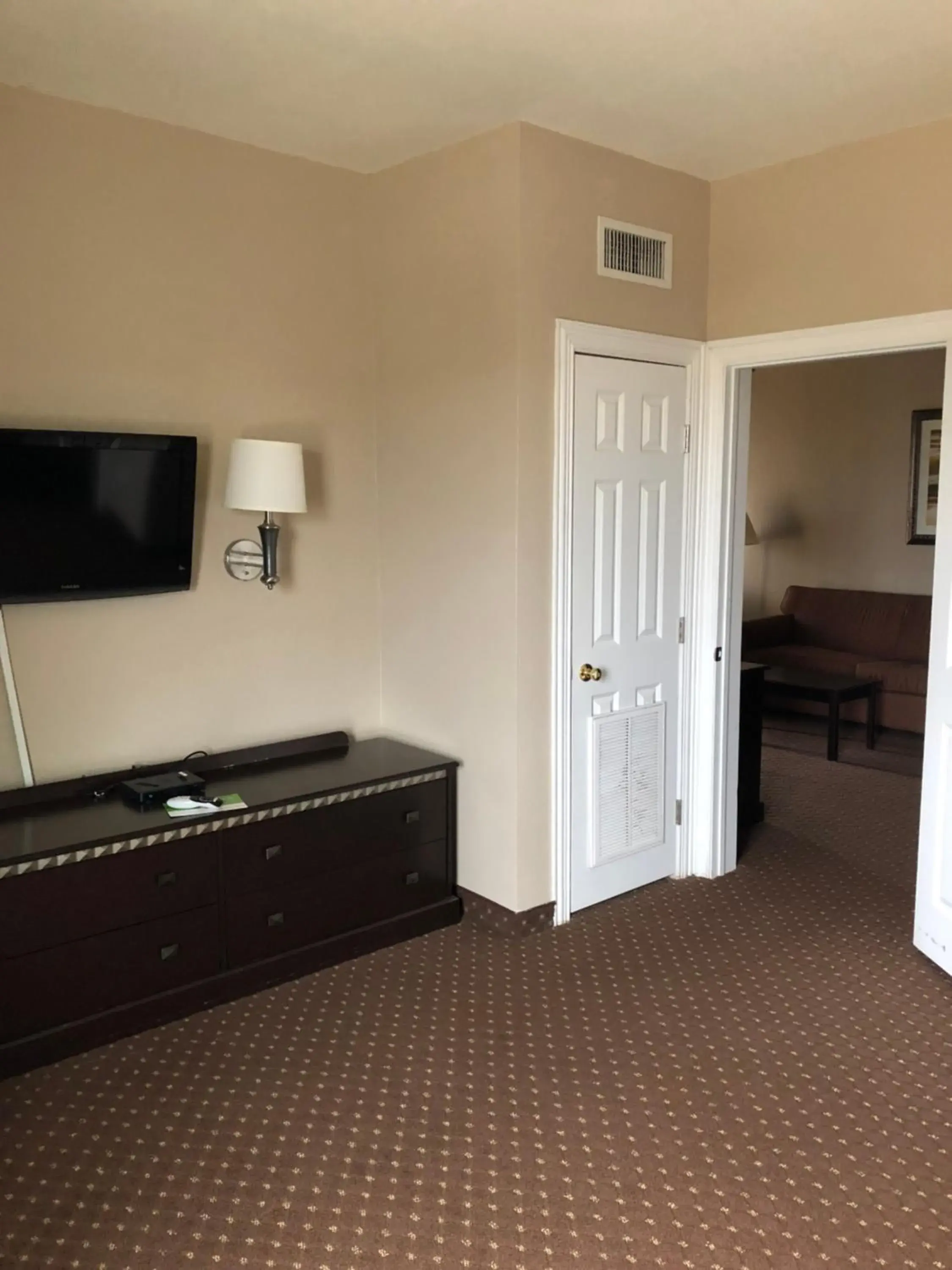 1 King Bed Jetted Tub Suite NS in Americas Best Value Inn - Gun Barrel City 1 King Bed Jetted Tub Suite NS in Americas Best Value Inn - Gun Barrel City