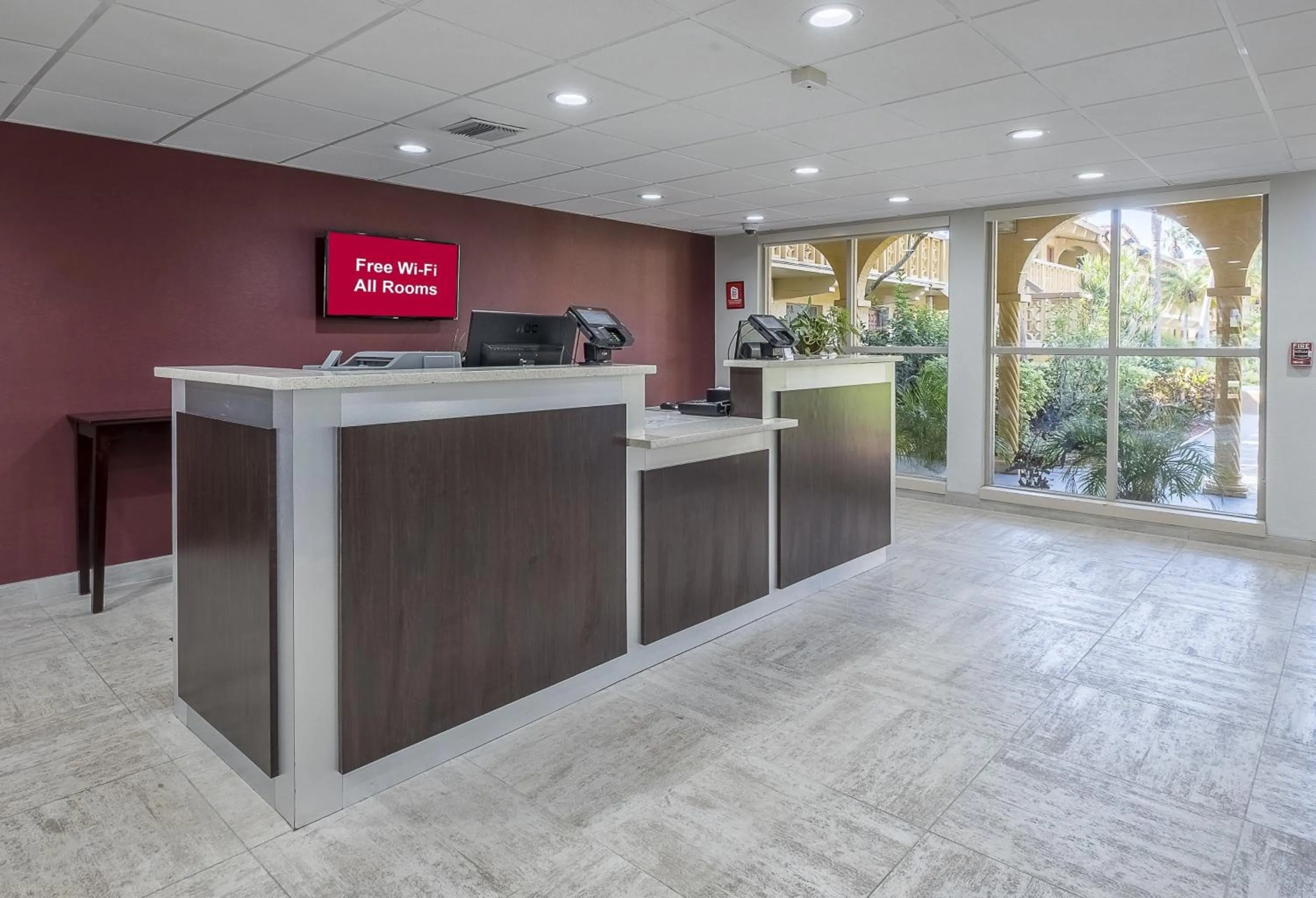 Lobby or reception in Red Roof Inn Tampa Bay - St. Petersburg