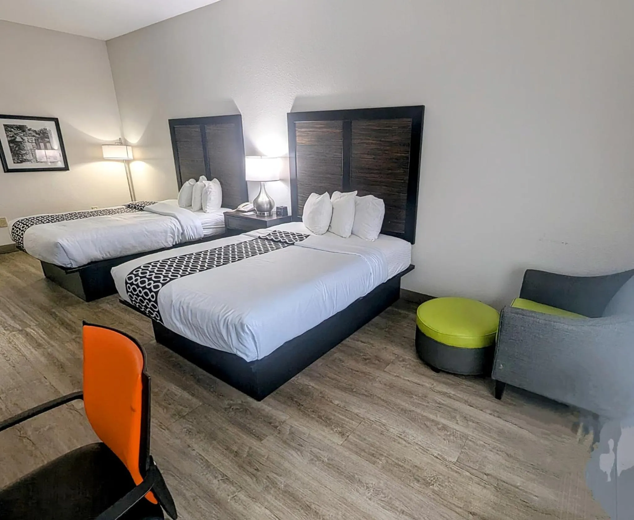 Photo of the whole room, Bed in La Quinta by Wyndham Prattville