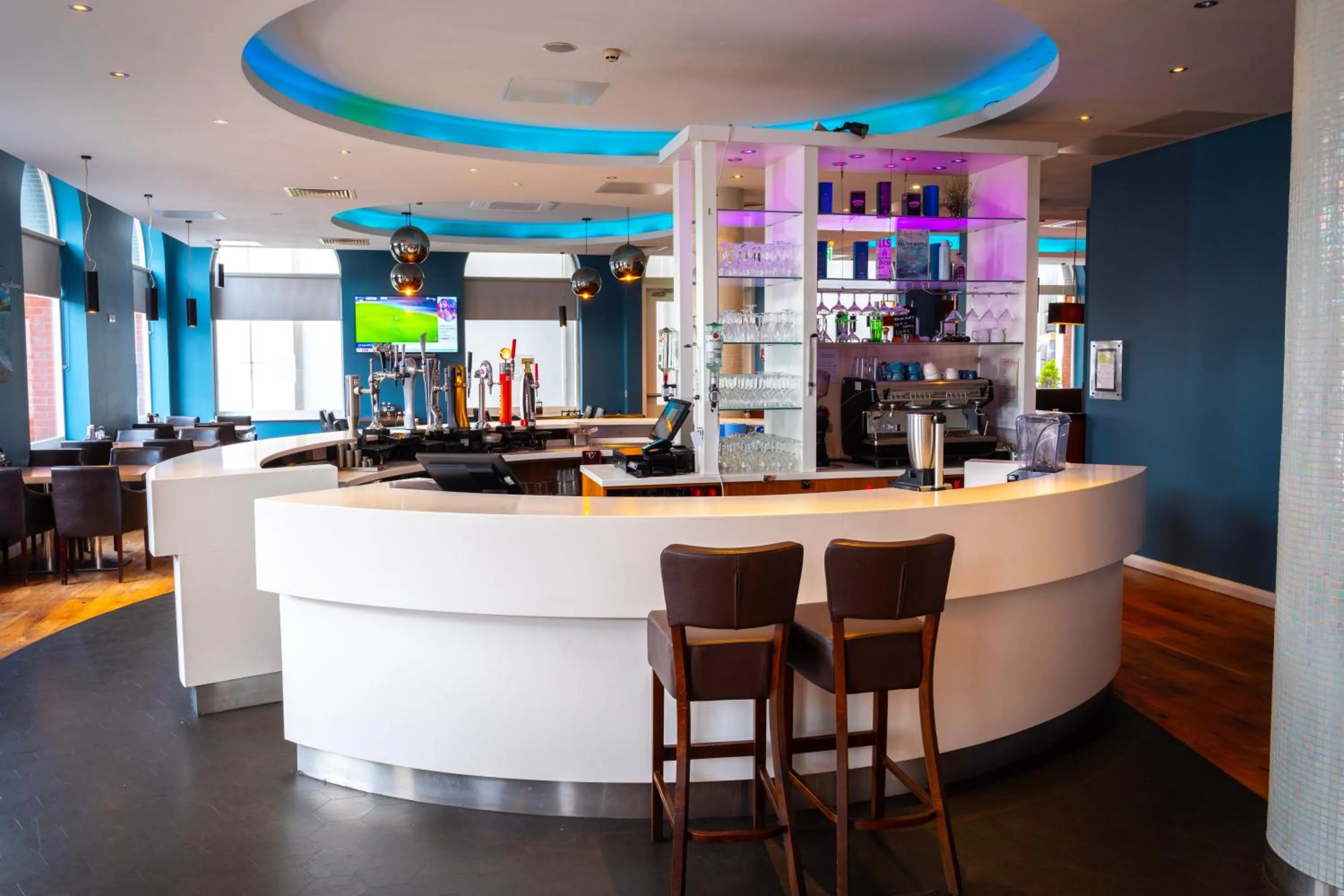 Lounge or bar in Ramada by Wyndham Belfast