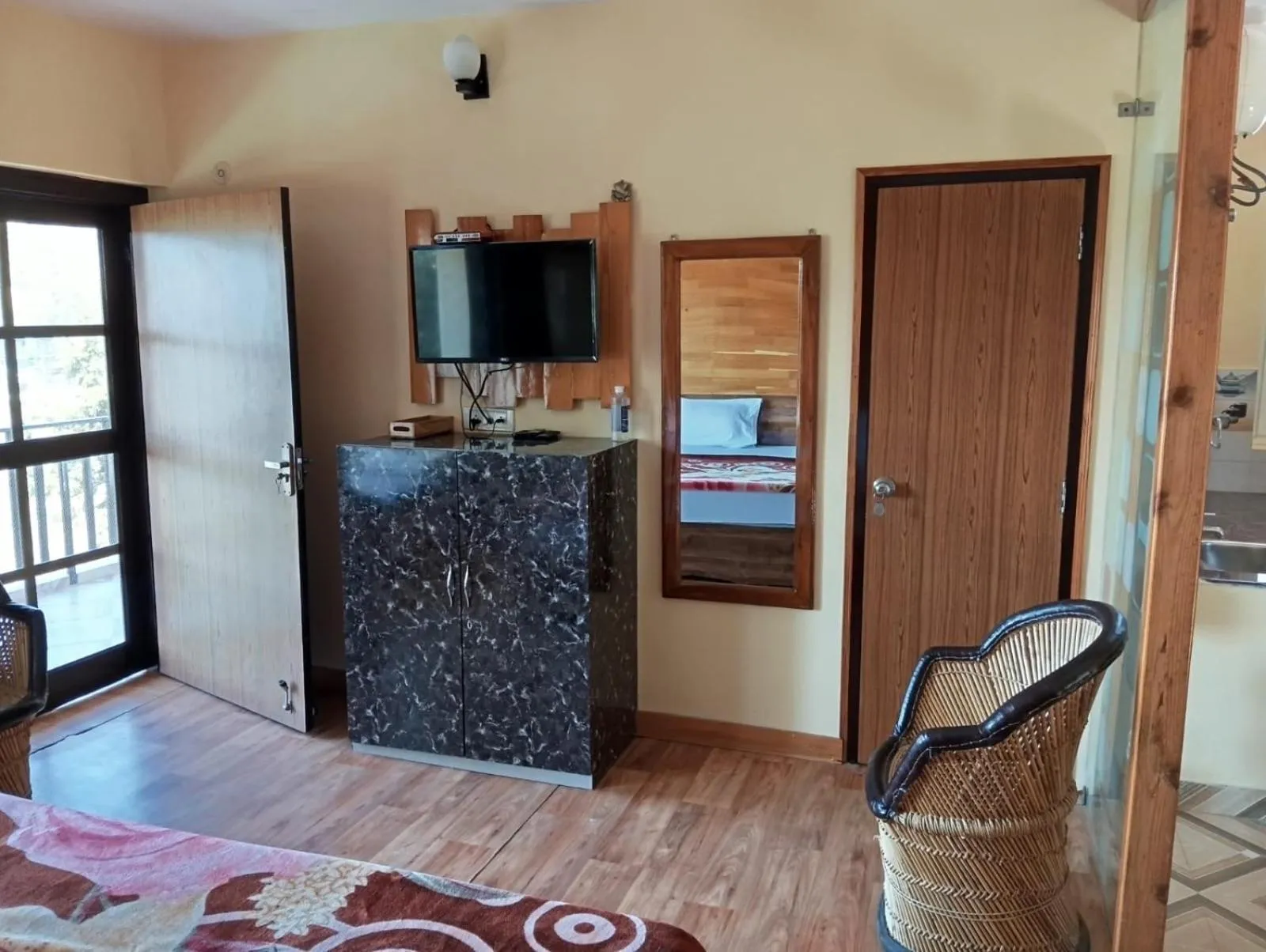 TV and multimedia in Khushi Cottage