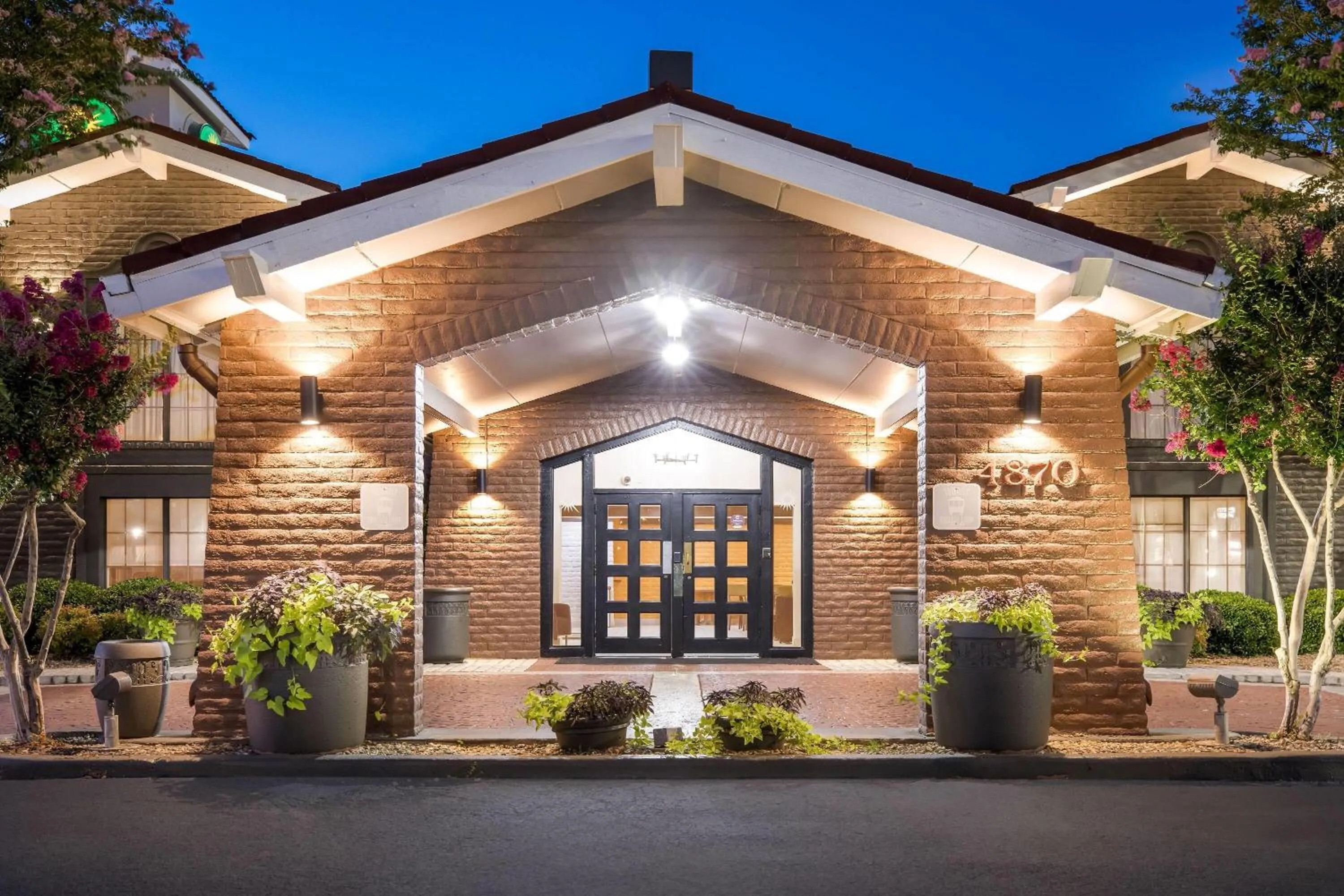 Property building in La Quinta Inn by Wyndham Huntsville Research Park