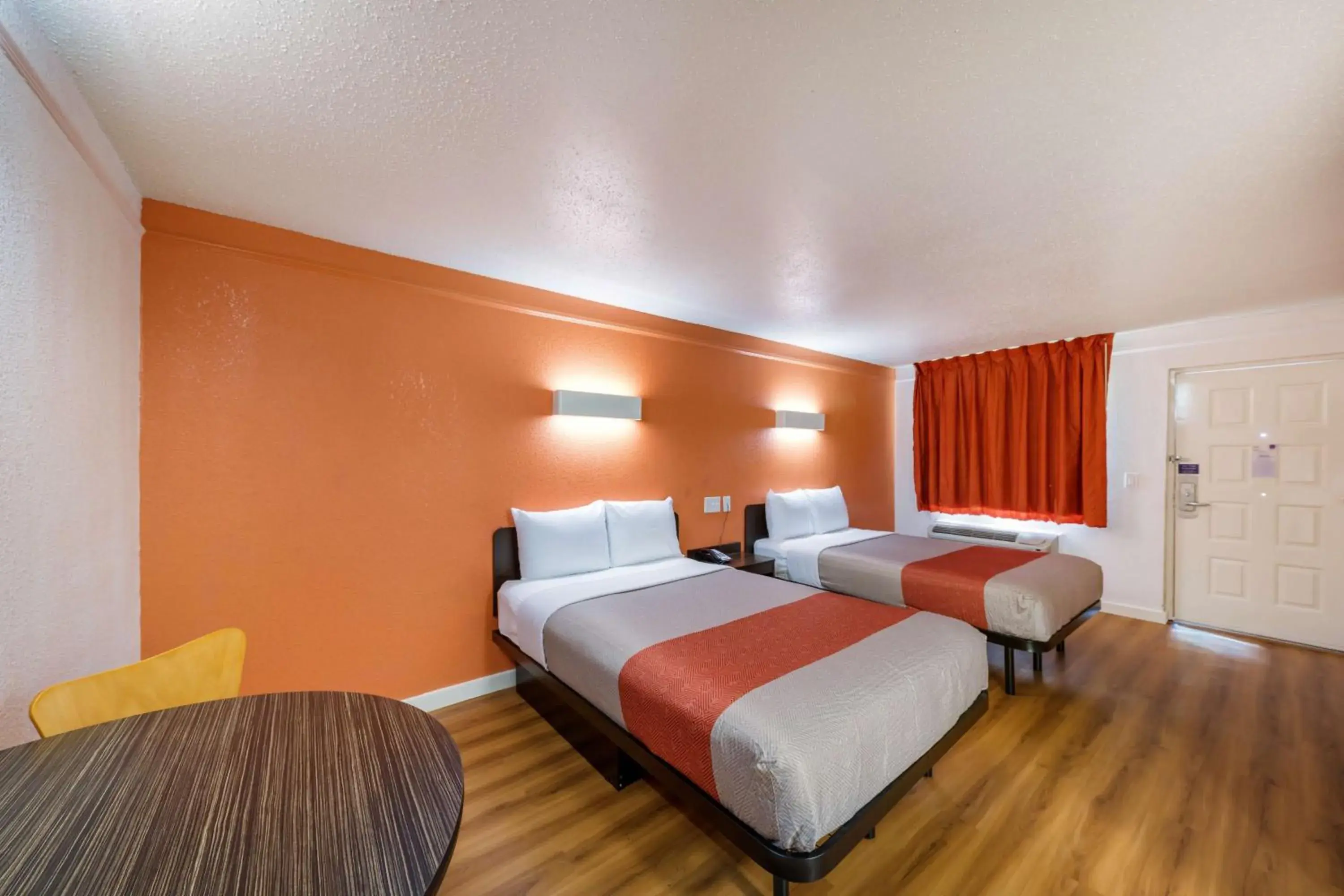 Quadruple Room - single occupancy - Disability Access - Non-Smoking in Motel 6-Dallas, TX - Farmers Branch Quadruple Room - single occupancy - Disability Access - Non-Smoking in Motel 6-Dallas, TX - Farmers Branch