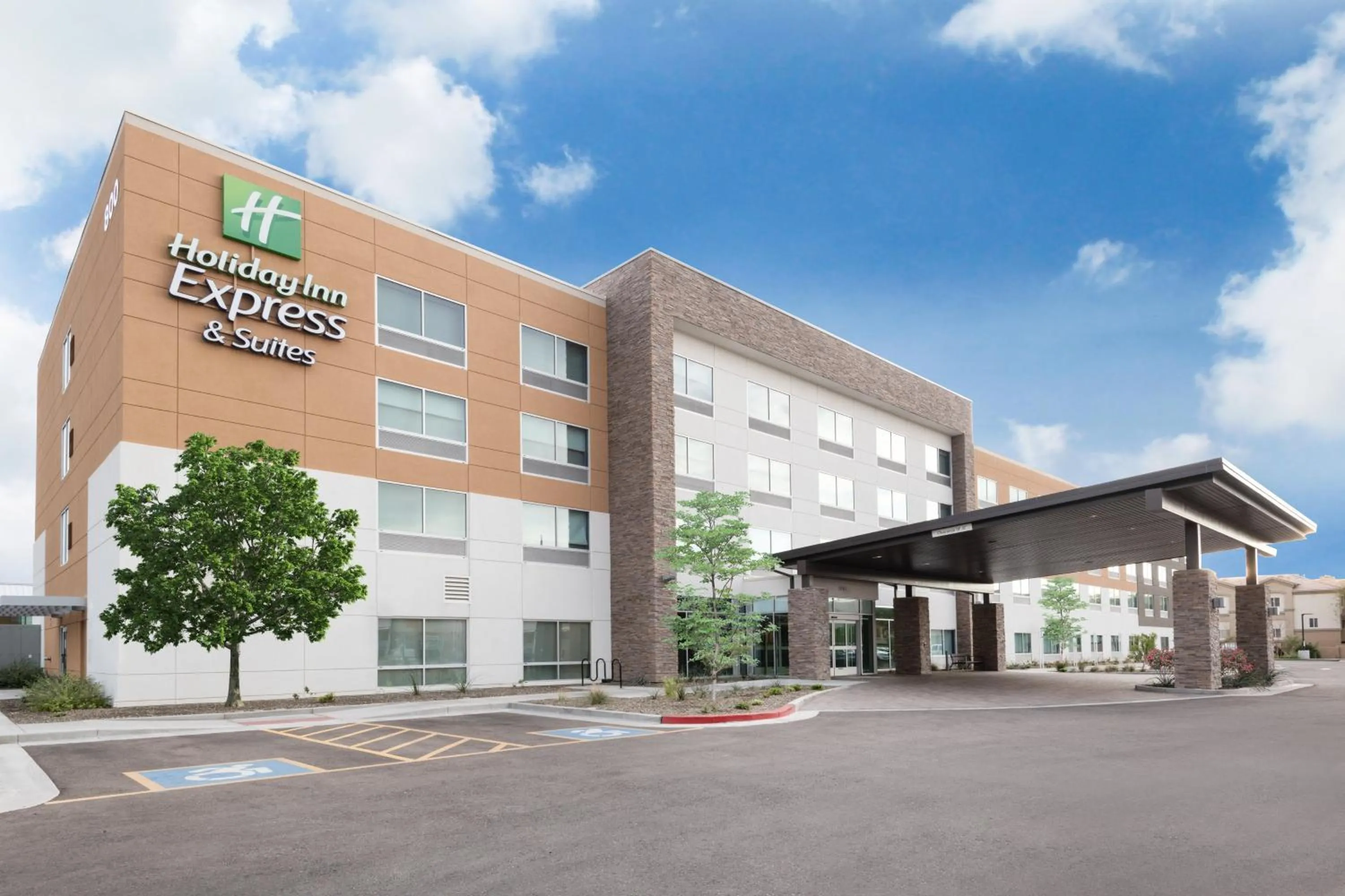 Property building in Holiday Inn Express & Suites - Phoenix - Airport North by IHG