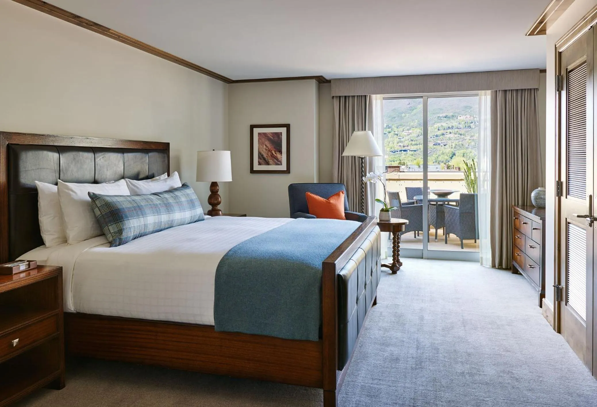 Bedroom, Bed in Residences at The Little Nell