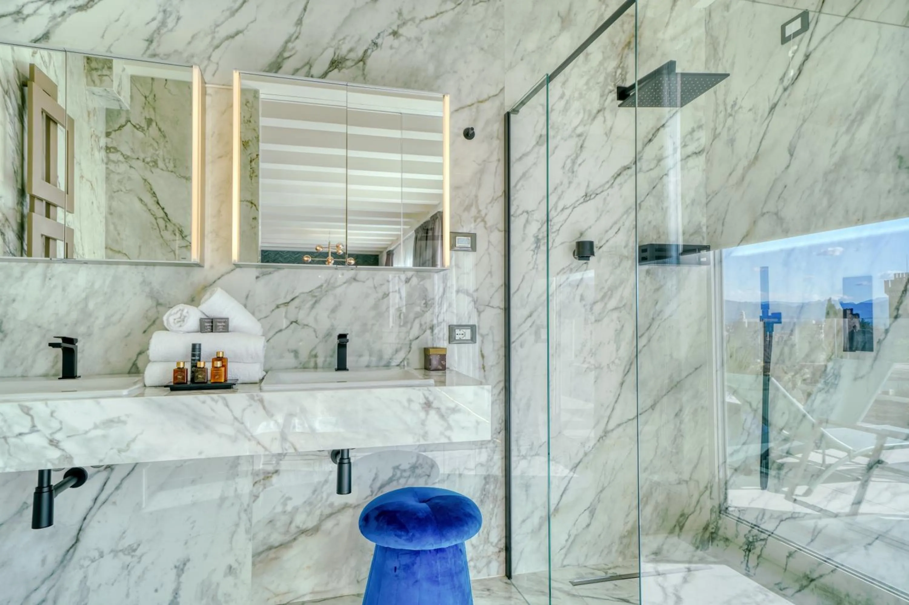 Shower in Palazzo della Scala Spa Hotel Suites & Apartments