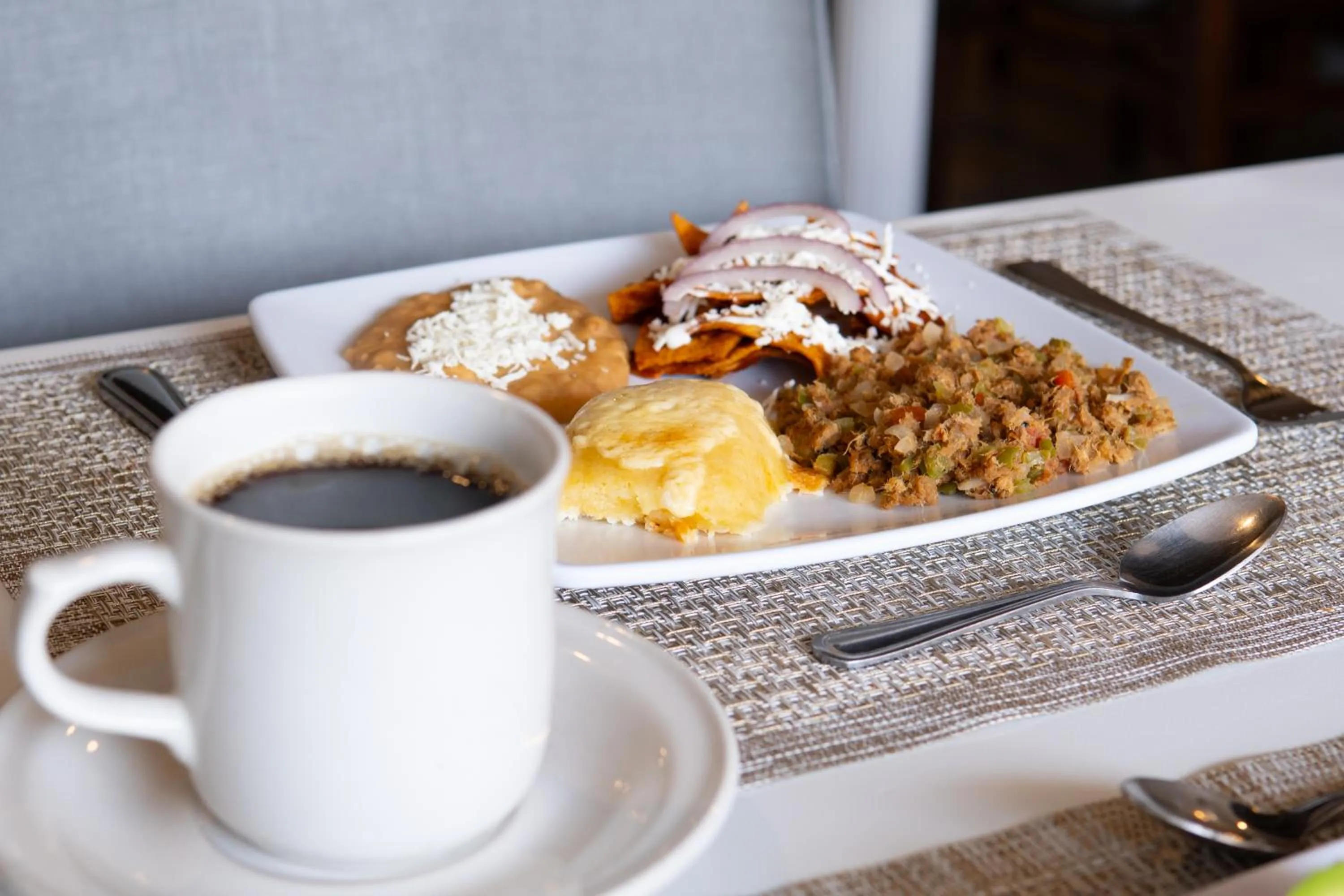 Breakfast in Hotel America Palacio