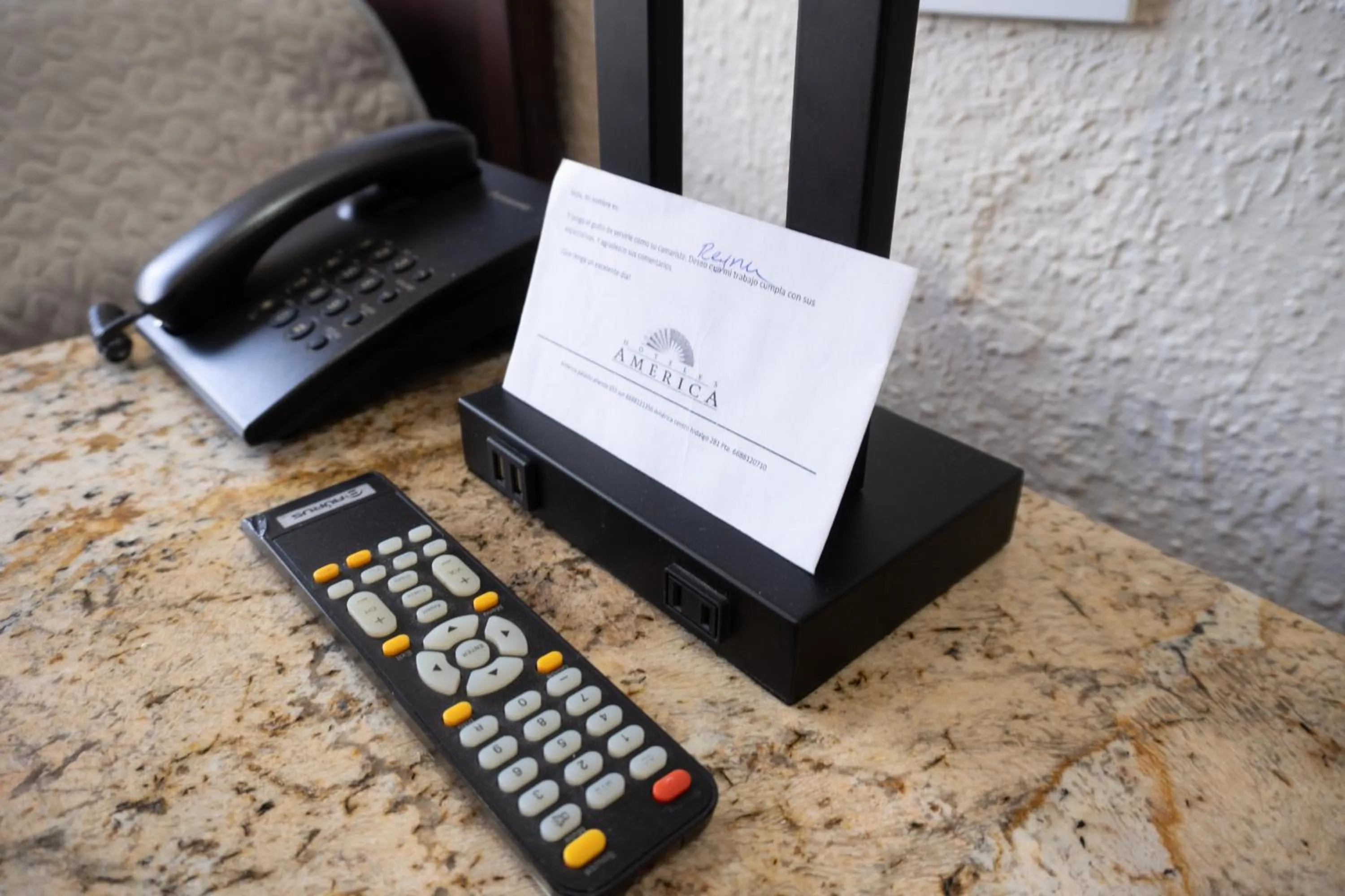 Photo of the whole room in Hotel America Palacio