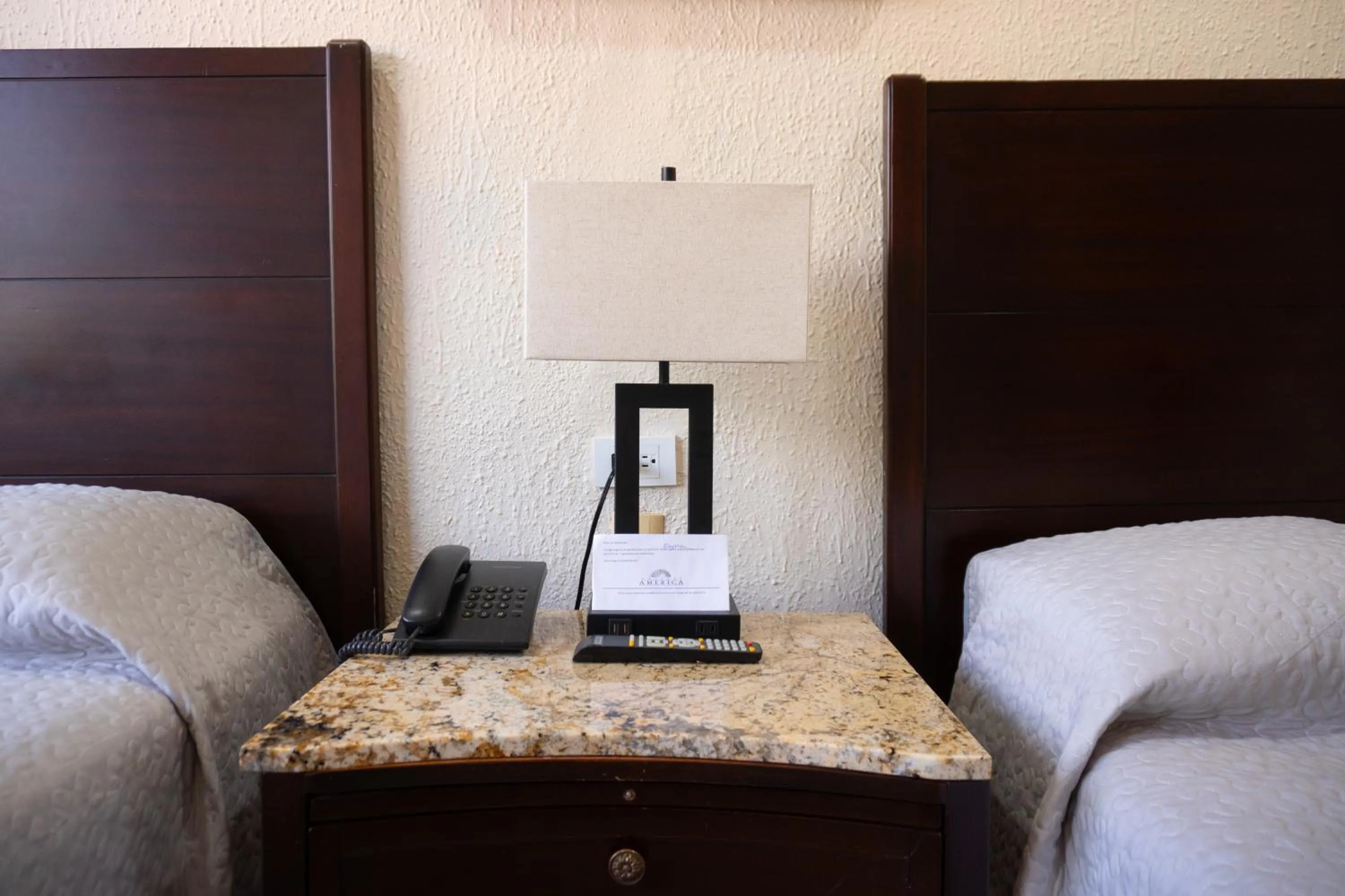 Text overlay in Hotel America Palacio