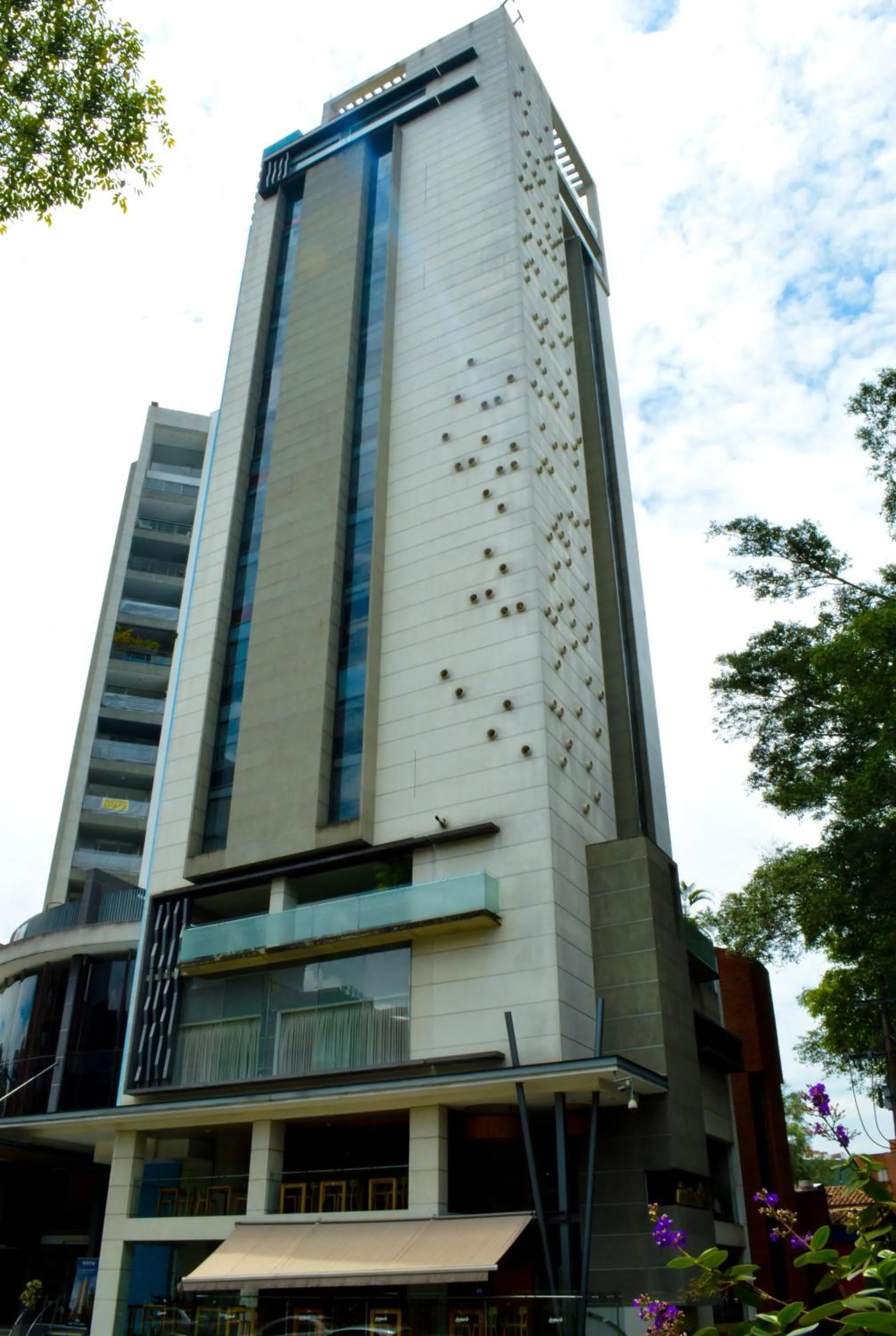 Property building in Inntu Hotel