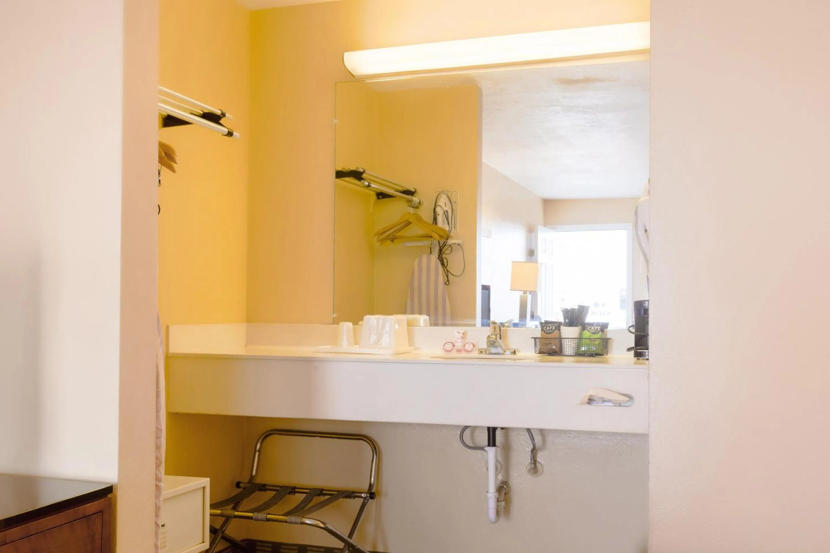 Bathroom in OYO Hotel Lebanon MO I-44