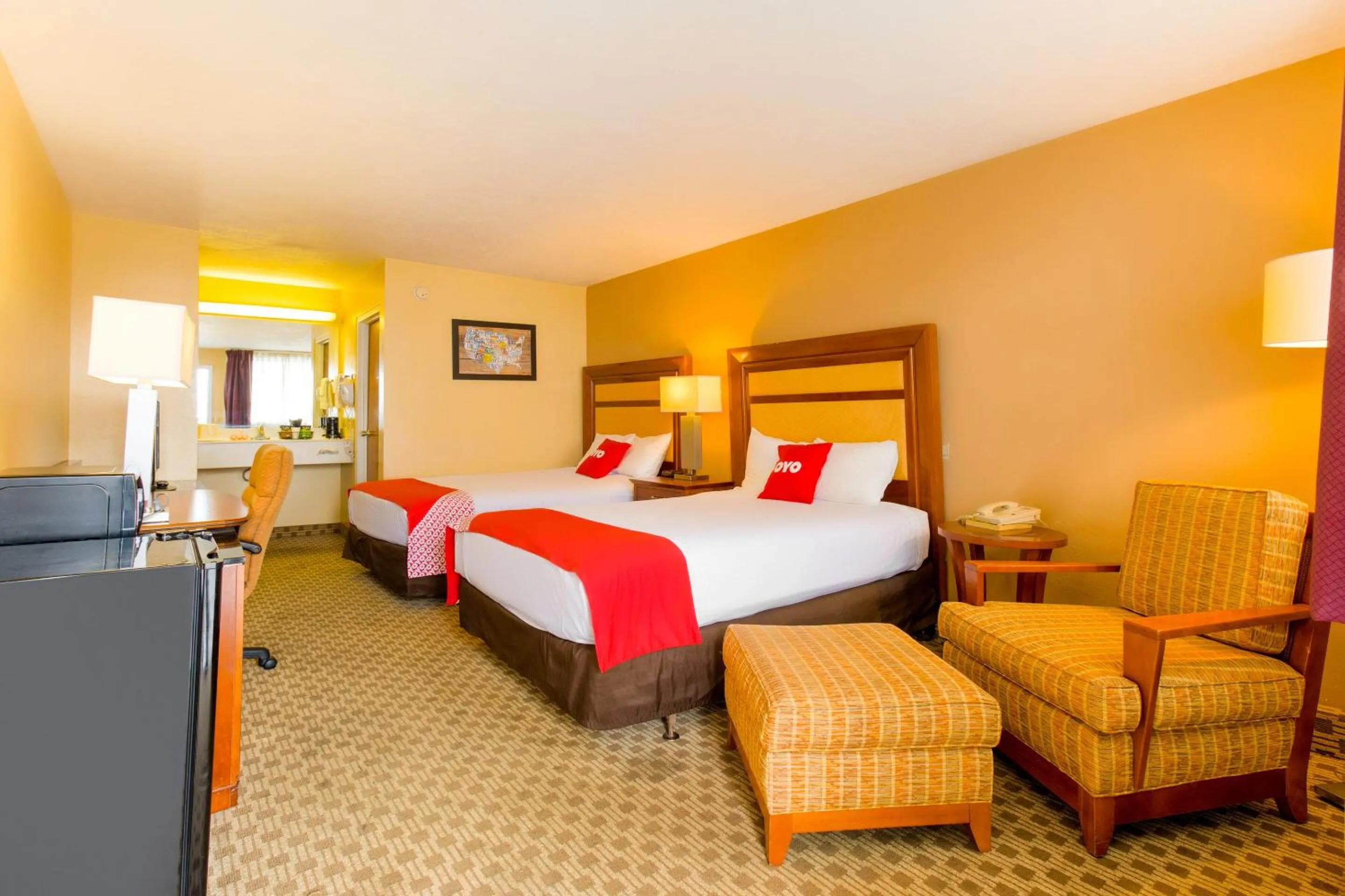 Bedroom in OYO Hotel Lebanon MO I-44