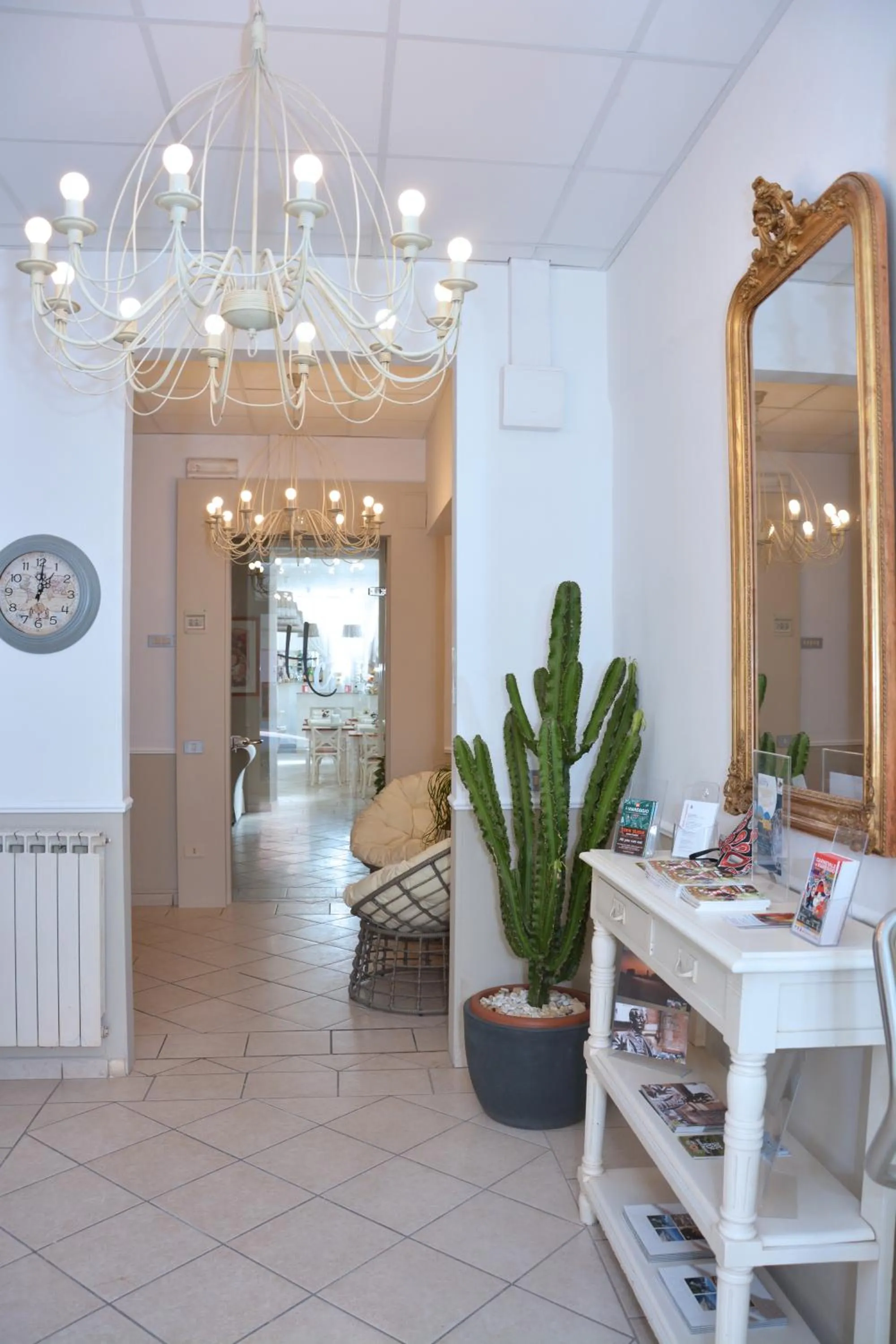 Lobby or reception in City Hotel