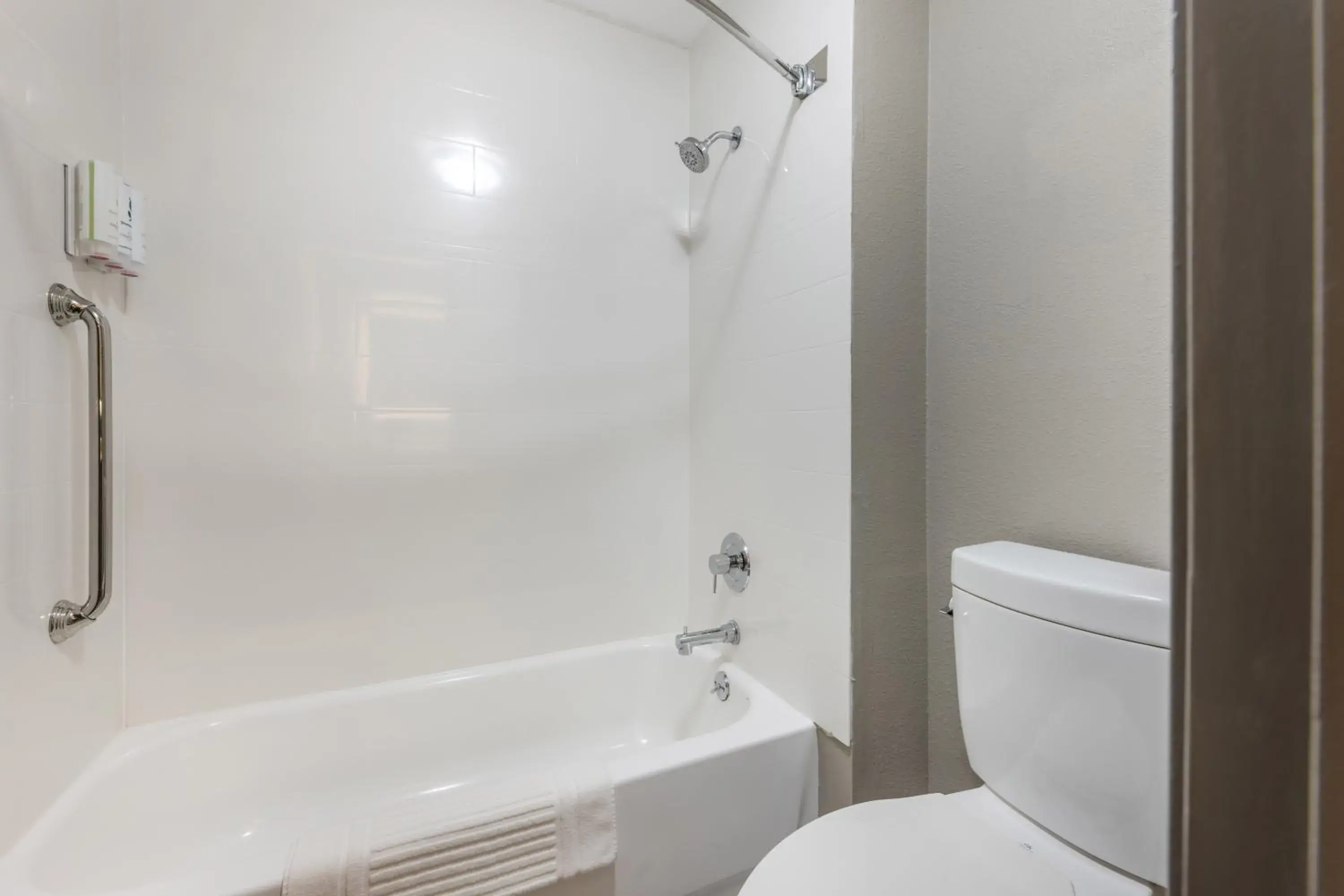 Efficiency King Suite - Non-Smoking in Country Inn & Suites by Radisson Bolingbrook, I-55 Efficiency King Suite - Non-Smoking in Country Inn & Suites by Radisson Bolingbrook, I-55