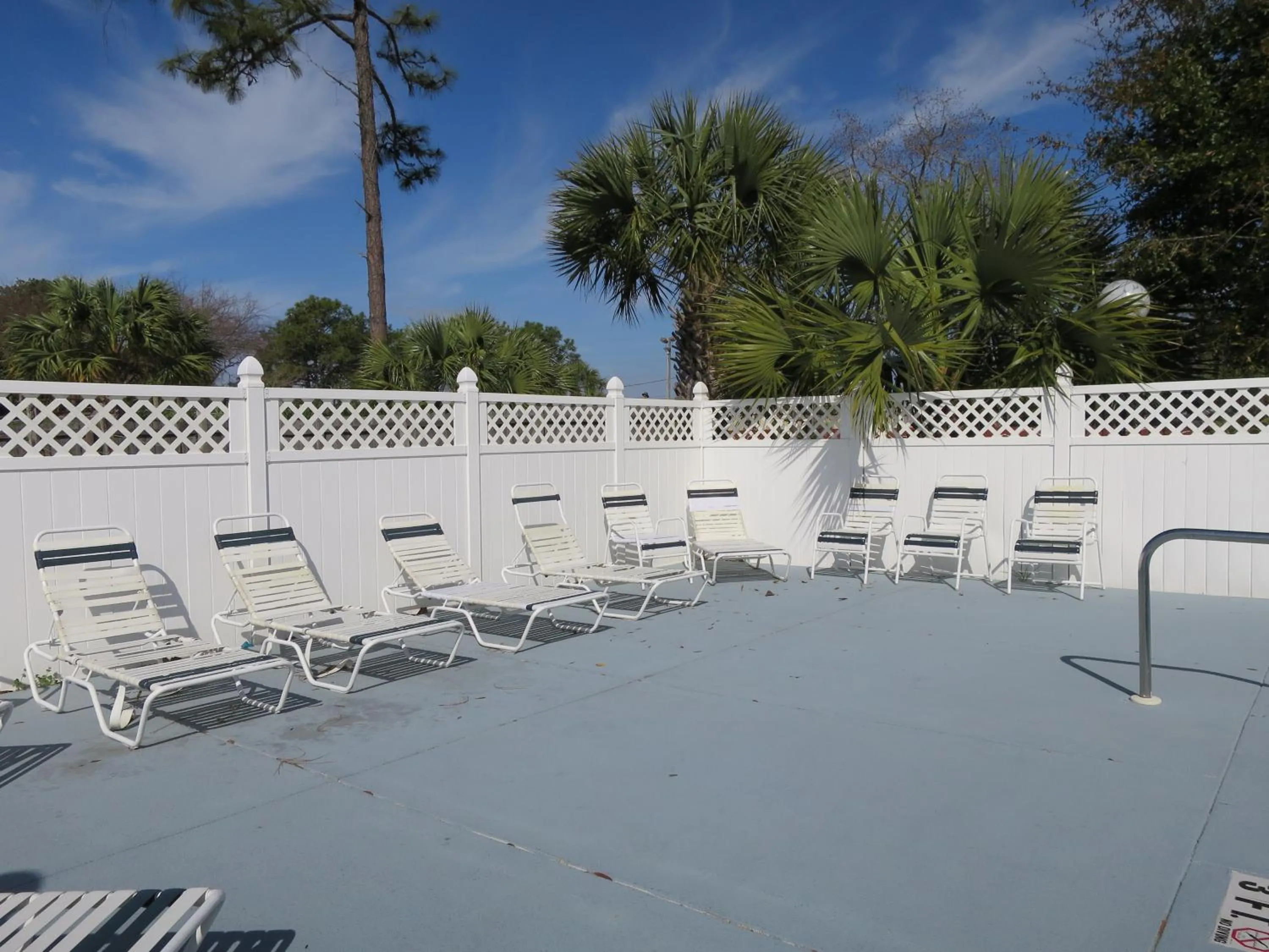 Balcony/Terrace in Executive Inn - Panama City Beach