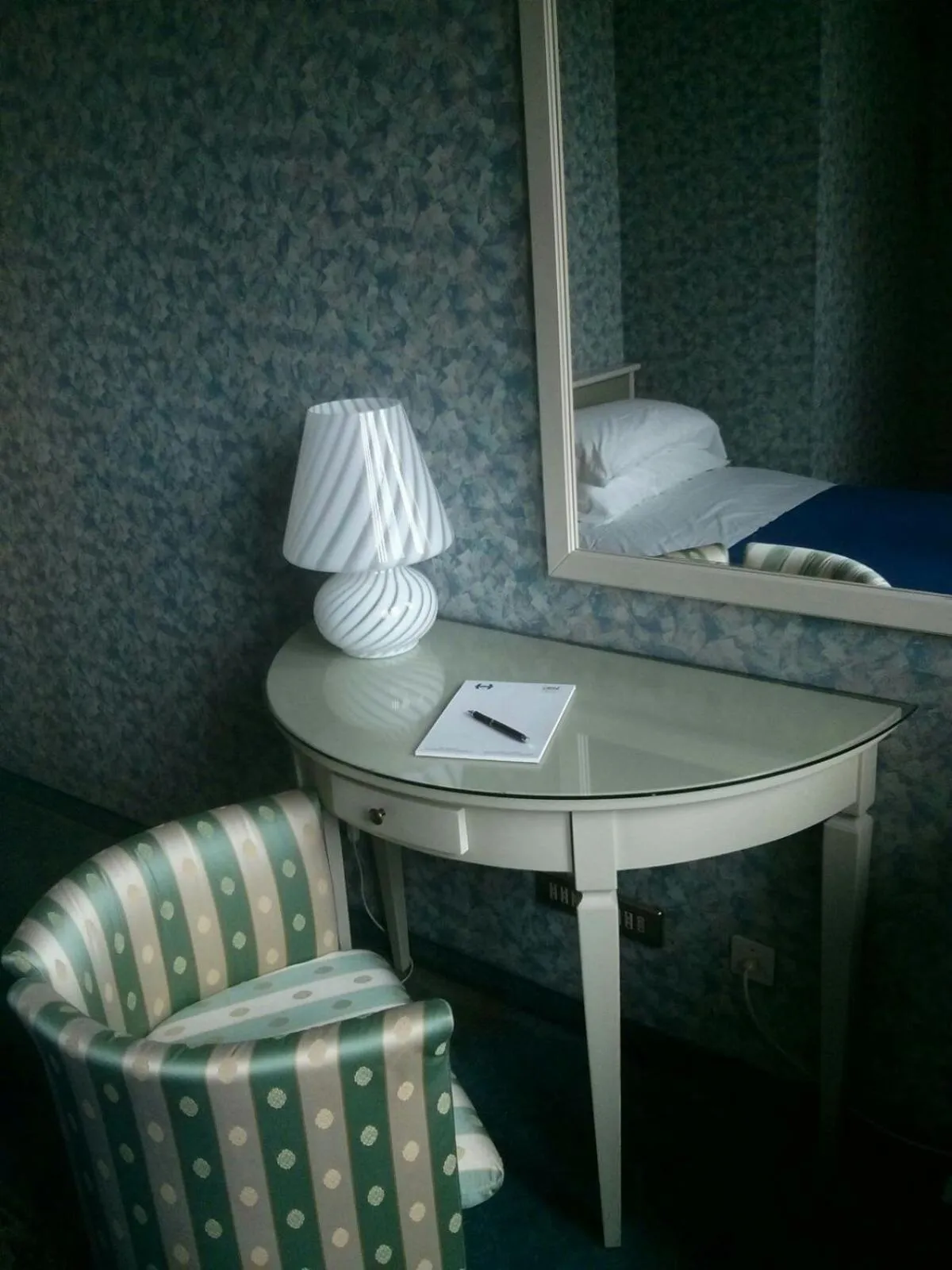 Decorative detail, Bed in Hotel Il Burchiello