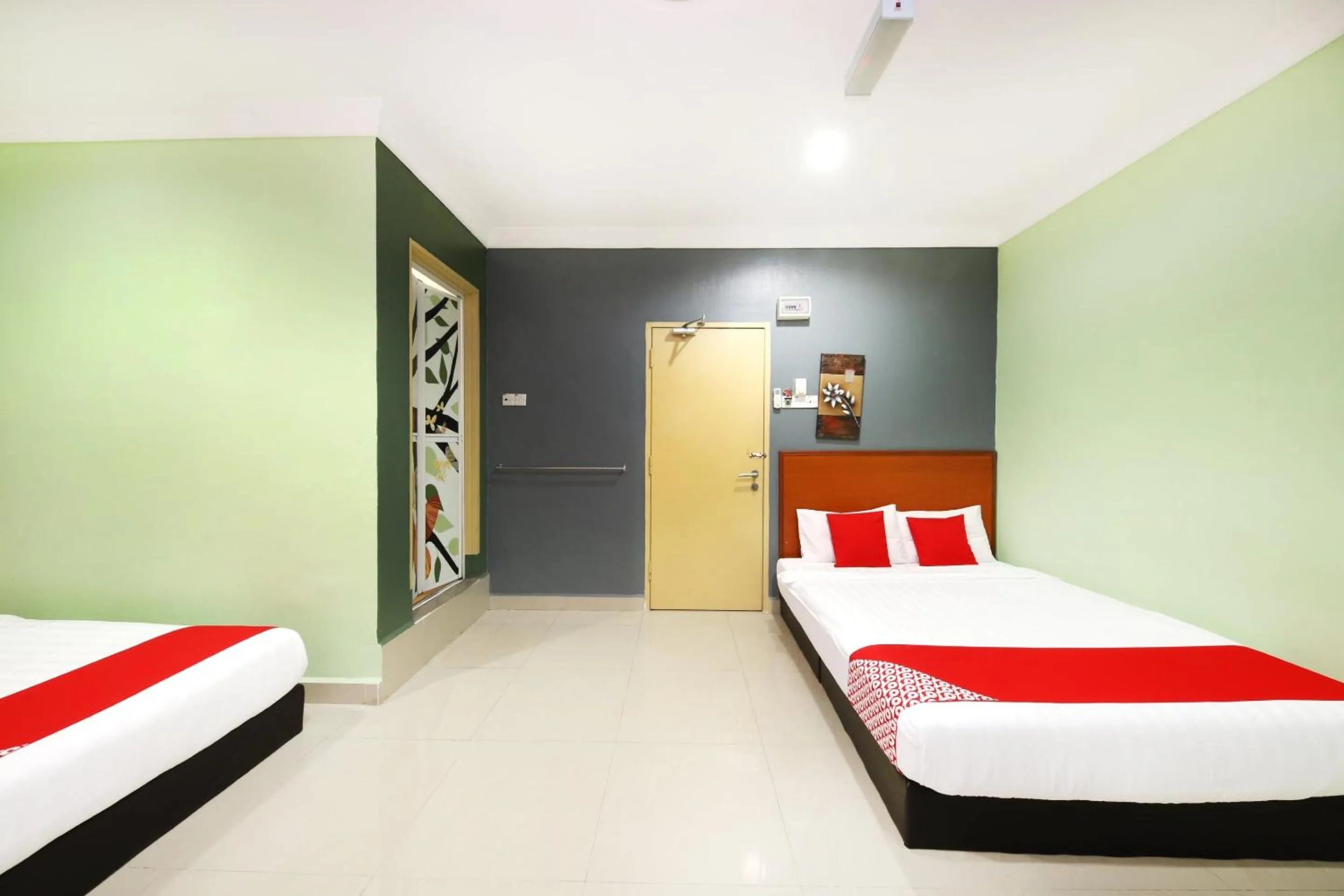 Bedroom, Bed in Super OYO 720 Corridor Hotel 2