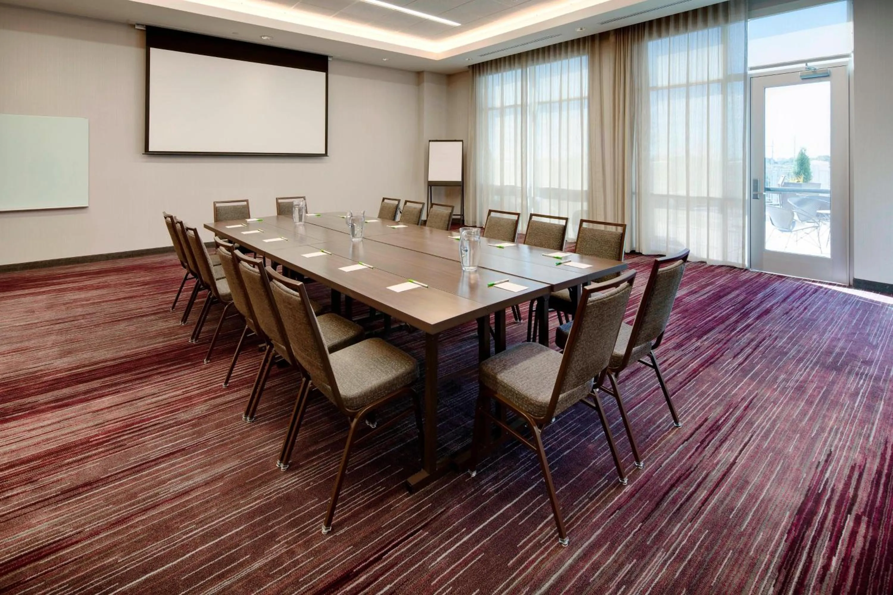 Meeting/conference room in Courtyard by Marriott Atlanta Vinings/Galleria