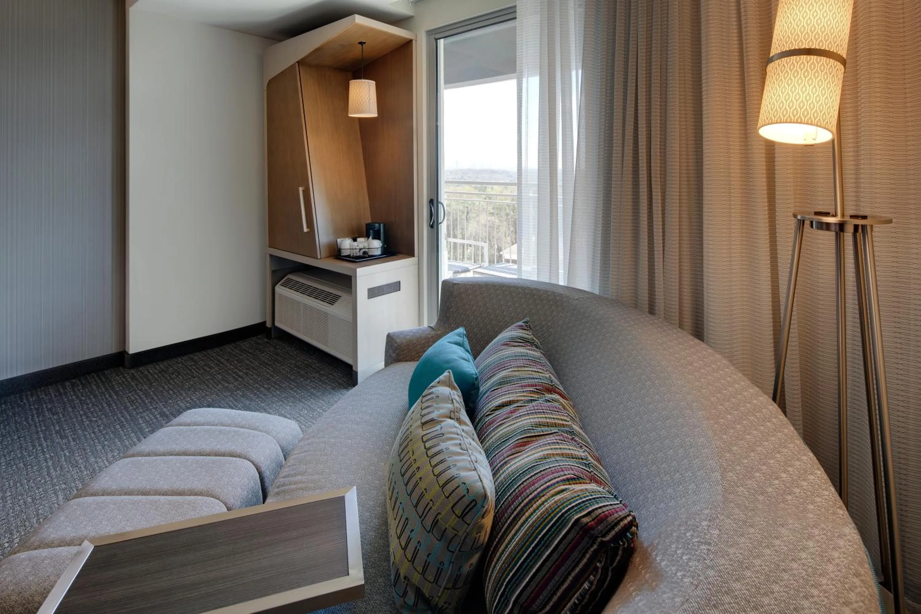 Balcony/Terrace, Bed in Courtyard by Marriott Atlanta Vinings/Galleria