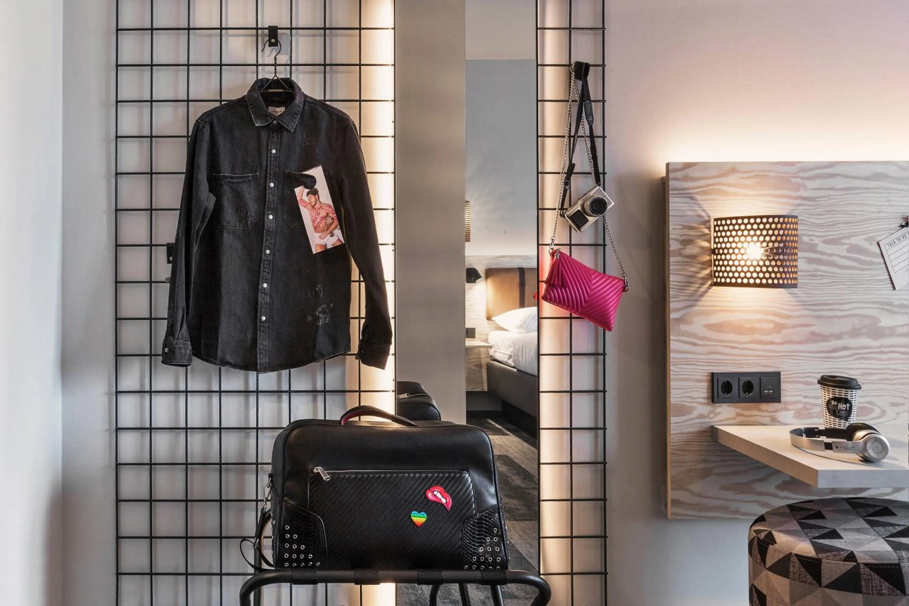 Photo of the whole room in Moxy Frankfurt Airport Kelsterbach