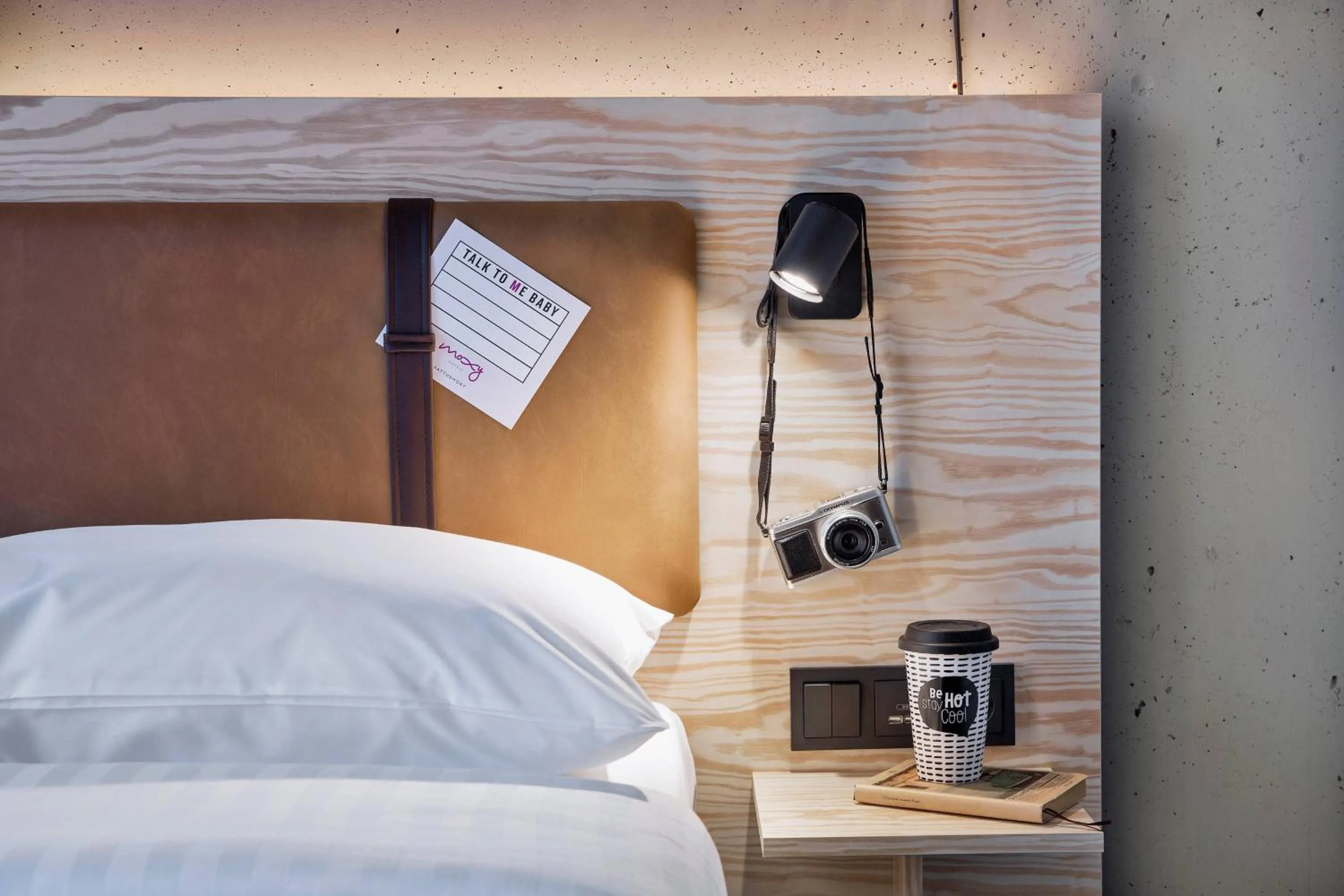 Photo of the whole room, Bed in Moxy Frankfurt Airport Kelsterbach