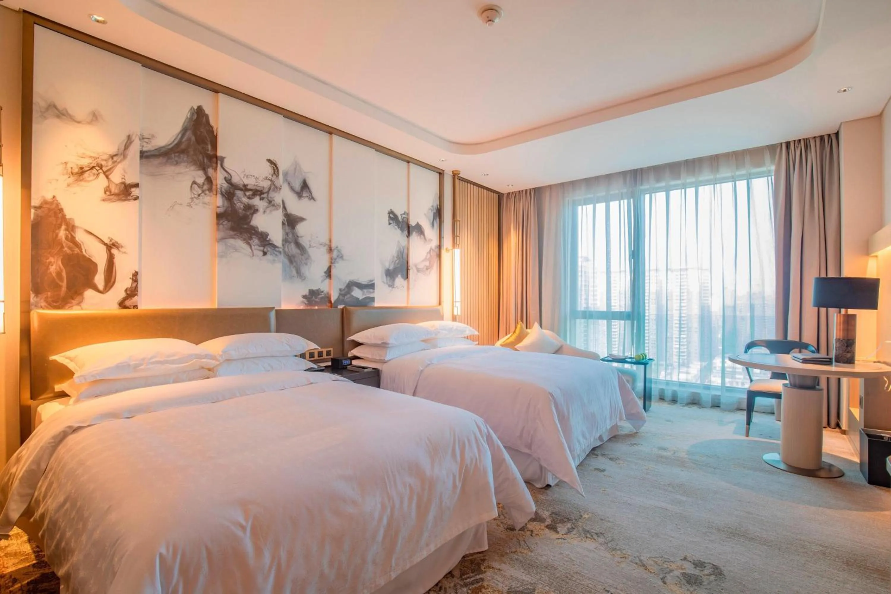 Photo of the whole room, Bed in Sheraton Yunfu Xinxing Hotel
