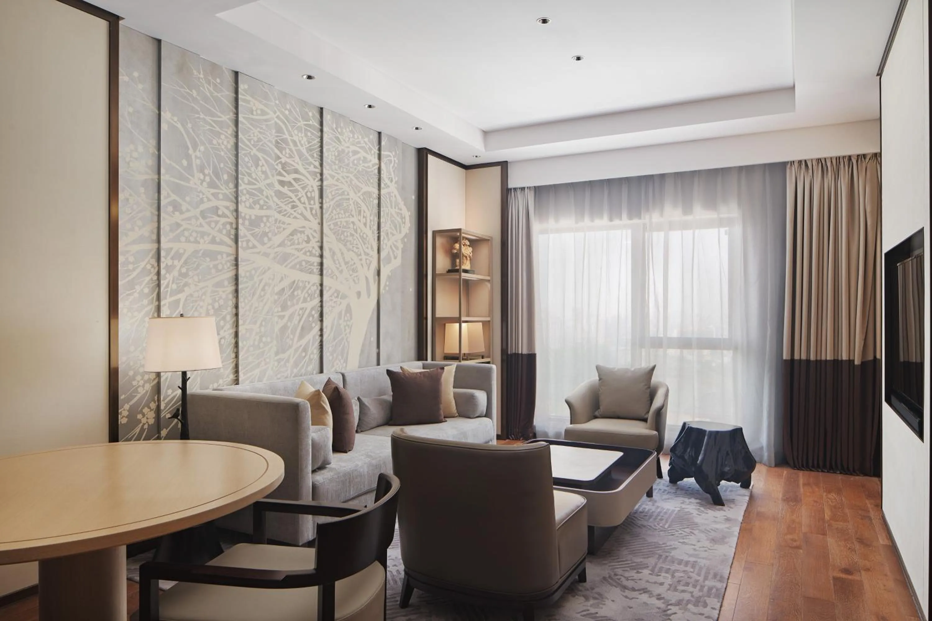 Living room in Sheraton Yunfu Xinxing Hotel