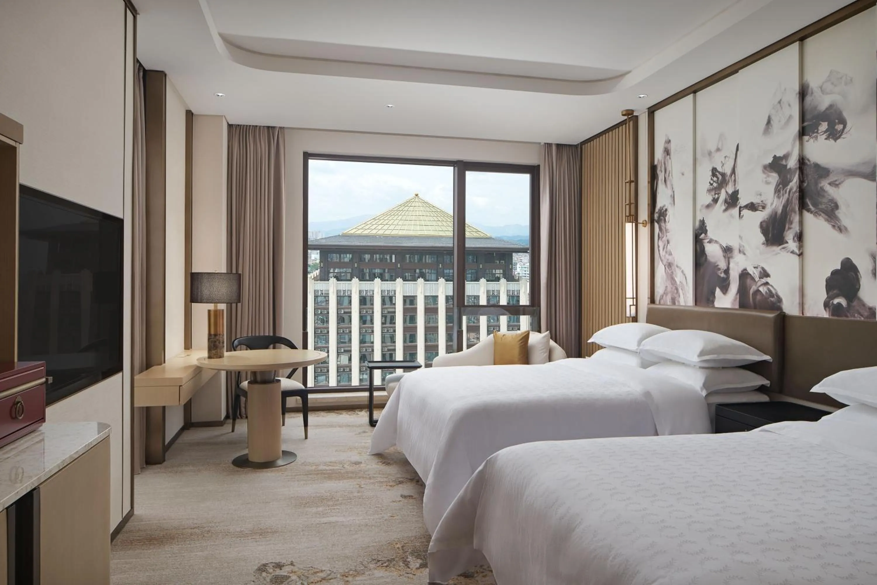 Photo of the whole room, Bed in Sheraton Yunfu Xinxing Hotel