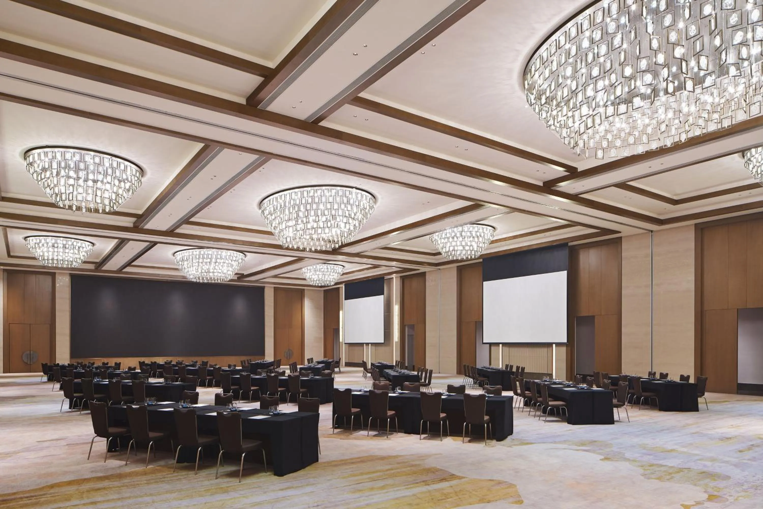 Meeting/conference room in Sheraton Yunfu Xinxing Hotel
