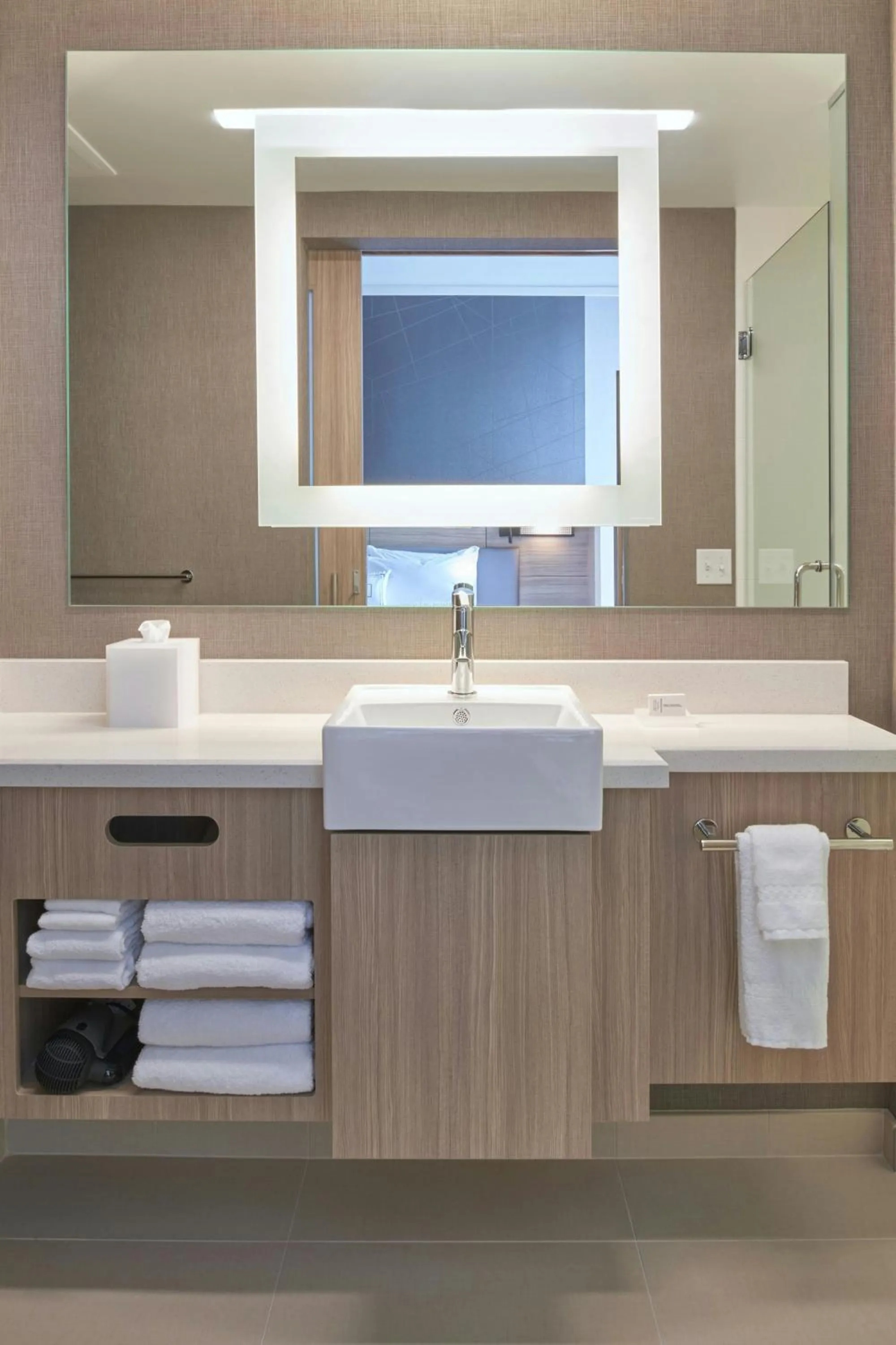 Photo of the whole room in SpringHill Suites by Marriott East Lansing University Area, Lansing Area